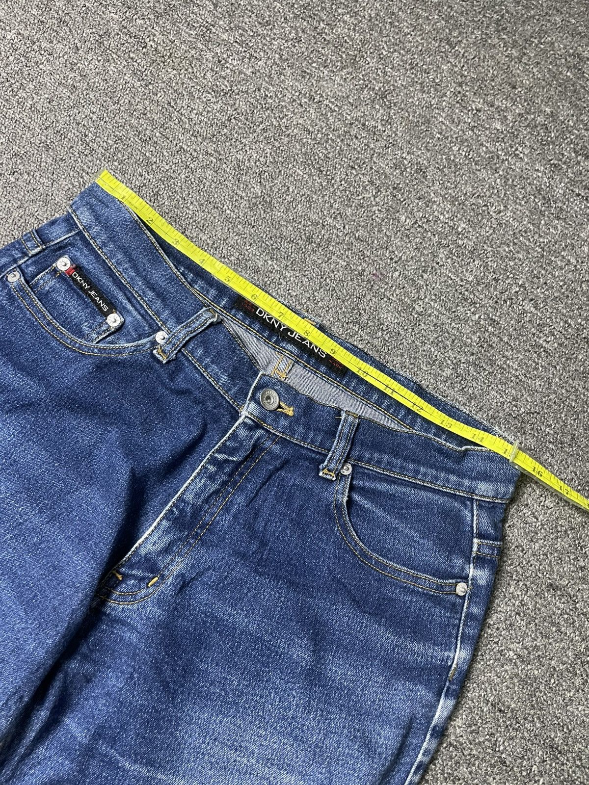 DKNY × Vintage DKNY BOOTCUT FLARED JEANS (103) Size US 31 - 4 Thumbnail