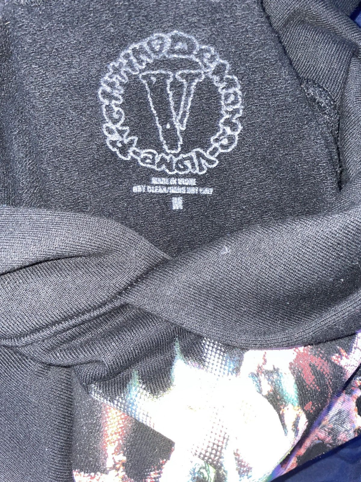 999 Club × Vlone Vlone x Juice WRLD Fighting demons Size US M / EU 48-50 / 2 - 5 Thumbnail