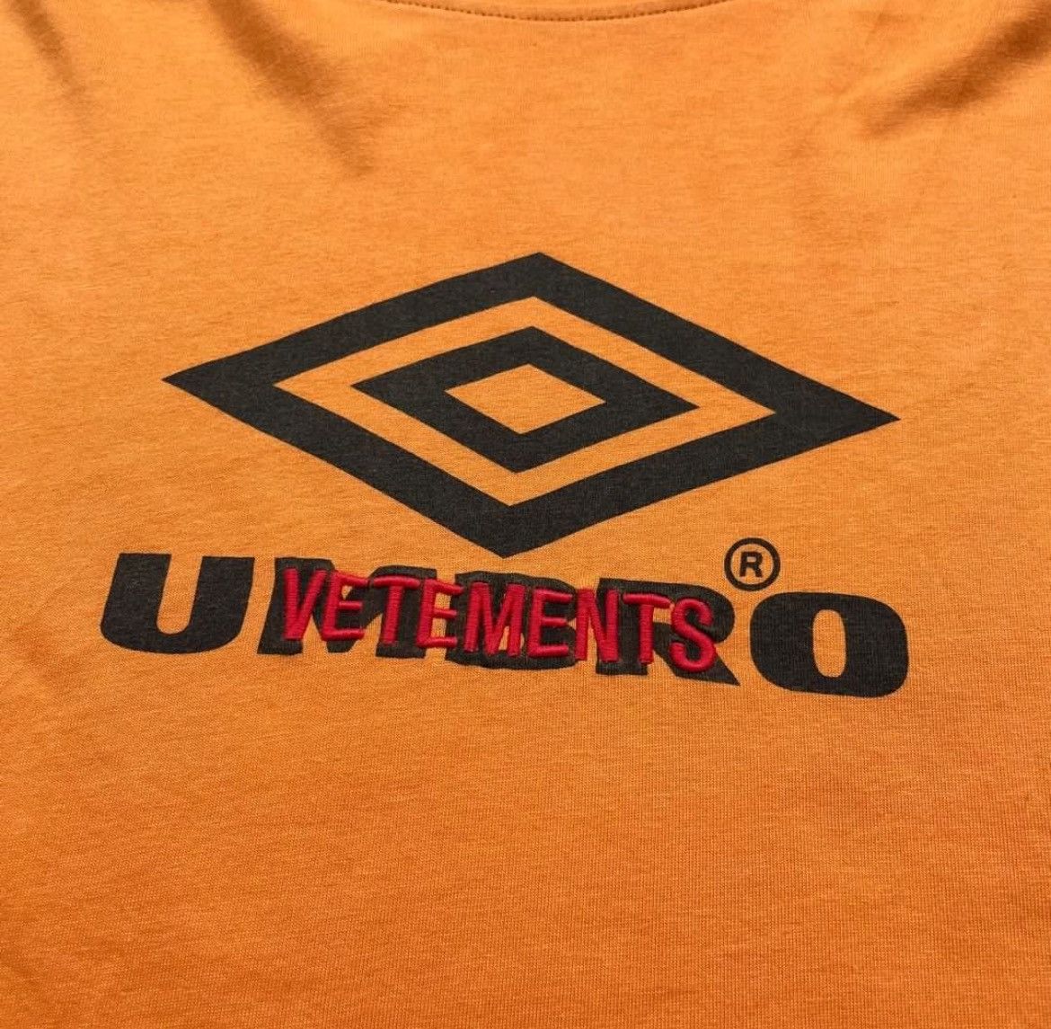 Vetements VETEMENTS X UMBRO ORANGE LONGSLEEVE BY DEMNA GVASALIA Size US M / EU 48-50 / 2 - 3 Thumbnail