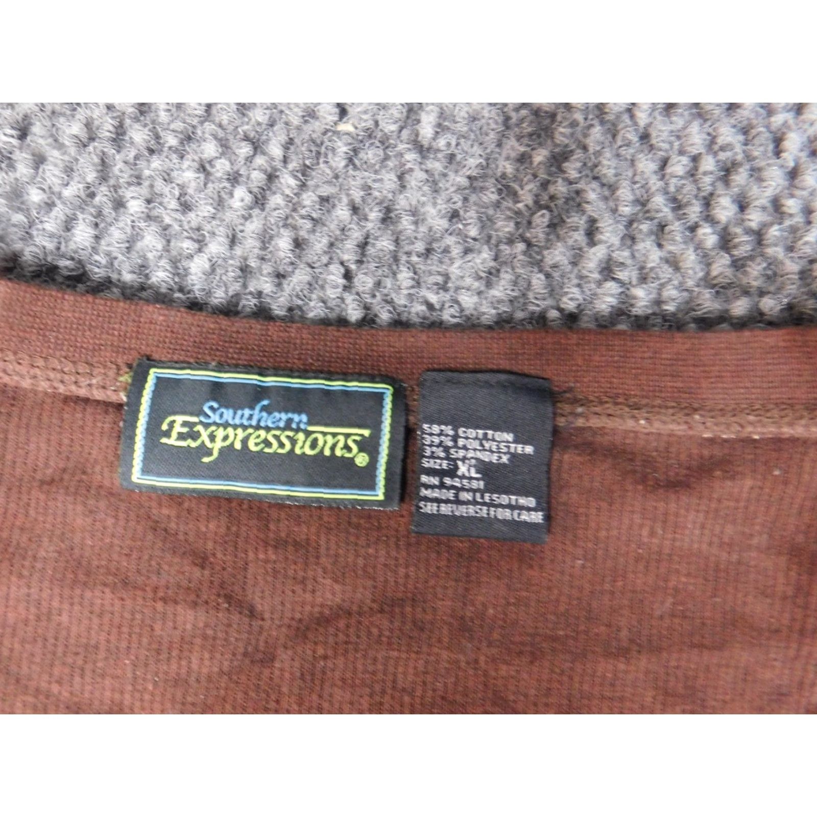 Vintage Southern Expressions Womens Blouse XL Pullover Crew Neck Long Sleeve Brown Geometric Cotton Polyester Rayon Ruffle Casual Regular Fit Vintage No N/A Size XL / US 12-14 / IT 48-50 - 7 Thumbnail