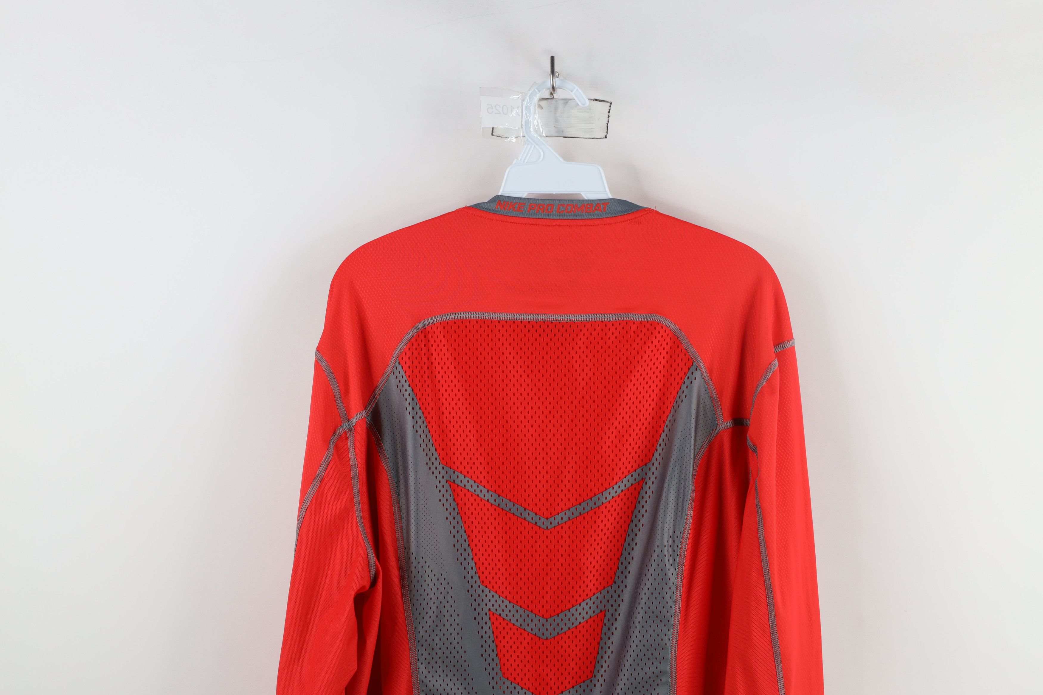 Nike × Vintage Nike Pro Combat Compression Hypercool Training Gym T-Shirt Size US XL / EU 56 / 4 - 12 Thumbnail