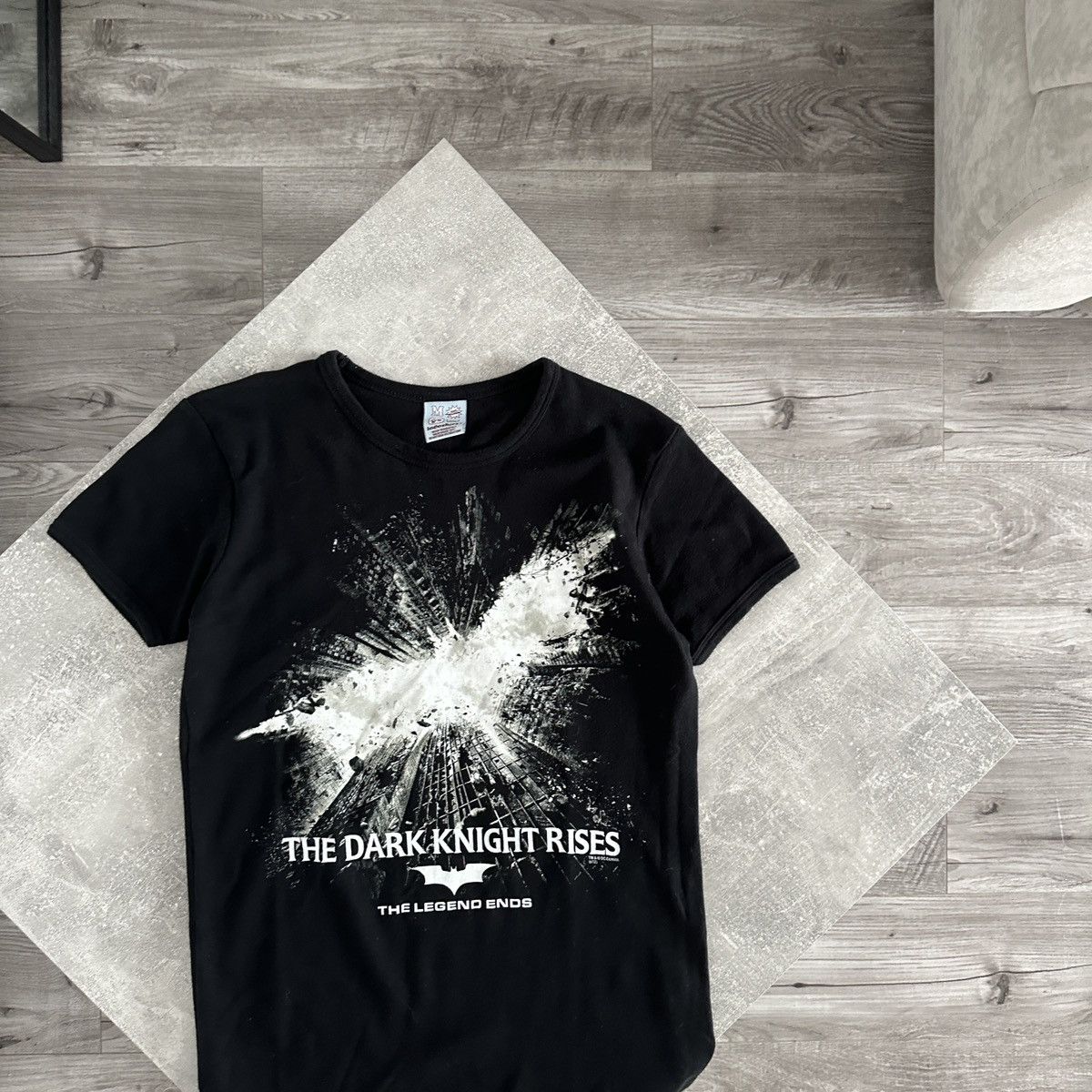 Vintage Vintage 00s The Dark Knight Rises Batman DC comics tee y2k Size US M / EU 48-50 / 2 - 2 Thumbnail
