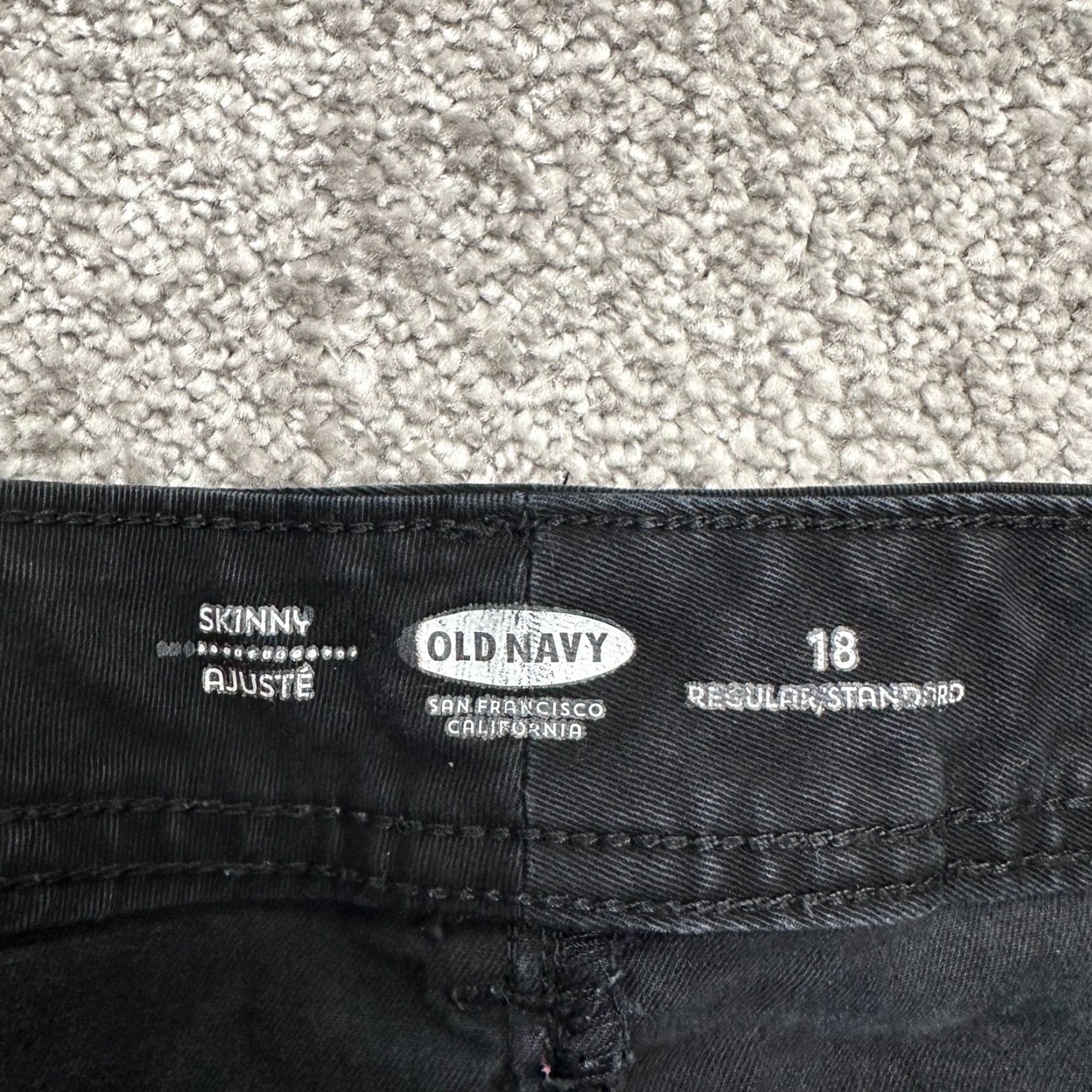Old Navy Old Navy Pants Womens 18 Black Khaki Chino Skinny Mid Rise Casual Workwear 41x28 Size 40" / US 18 - 5 Thumbnail
