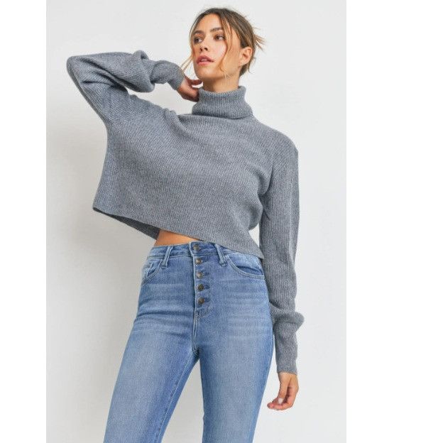 Designer NWOT Womens Cropped cowlneck Sweater Lantern Sleeve Sz L Size L / US 10 / IT 46 - 1 Thumbnail