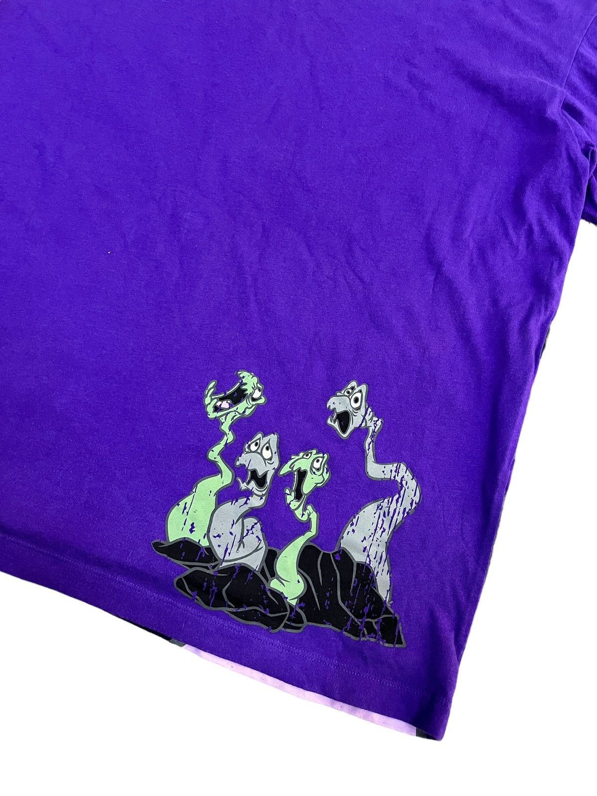 Disney Vintage Disney Ursula AOP Size US M / EU 48-50 / 2 - 5 Thumbnail