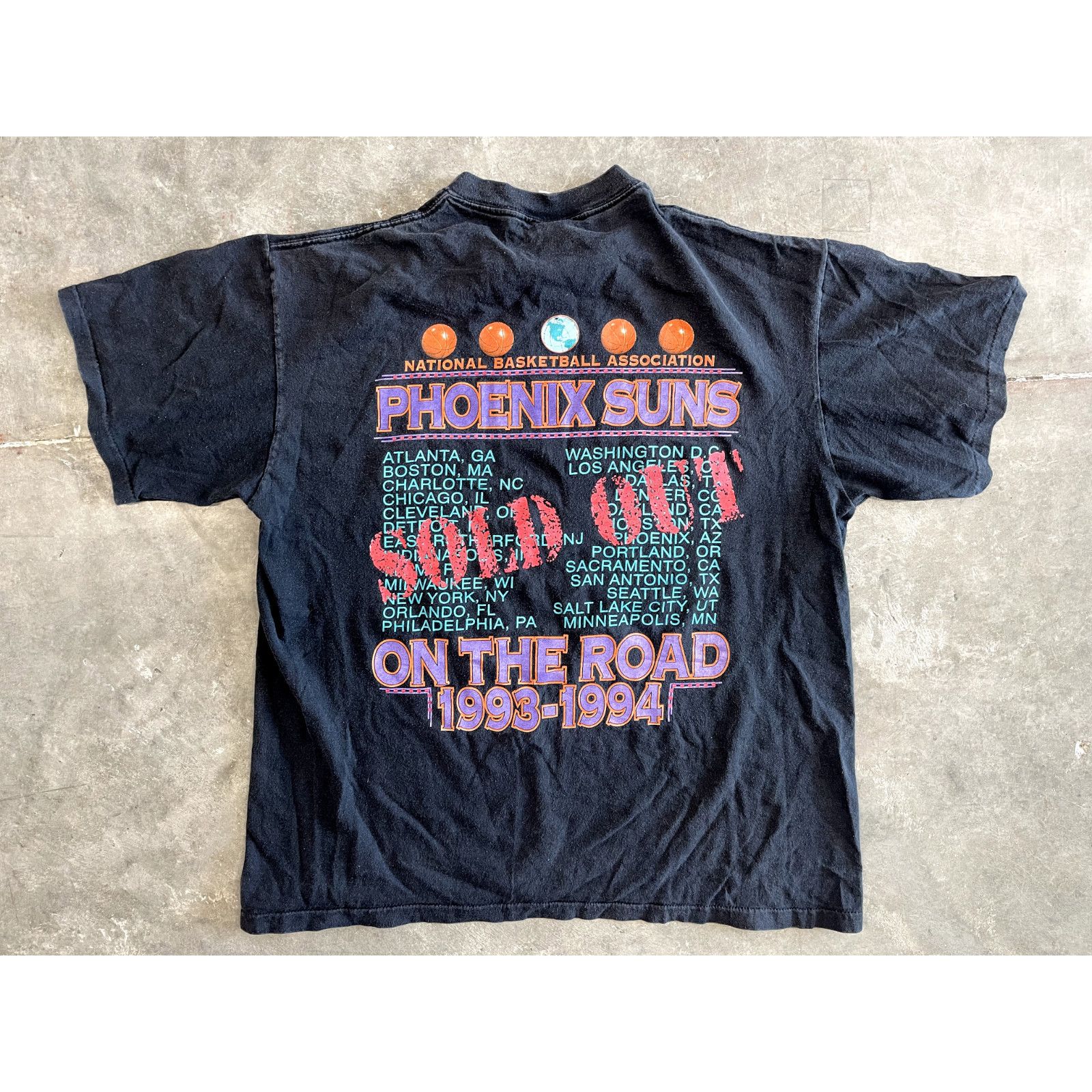 Other VTG 1994 PHOENIX SUNS NUTMEG NBA JAM SESSION TOUR SHIRT SING Size US L / EU 52-54 / 3 - 1 Thumbnail