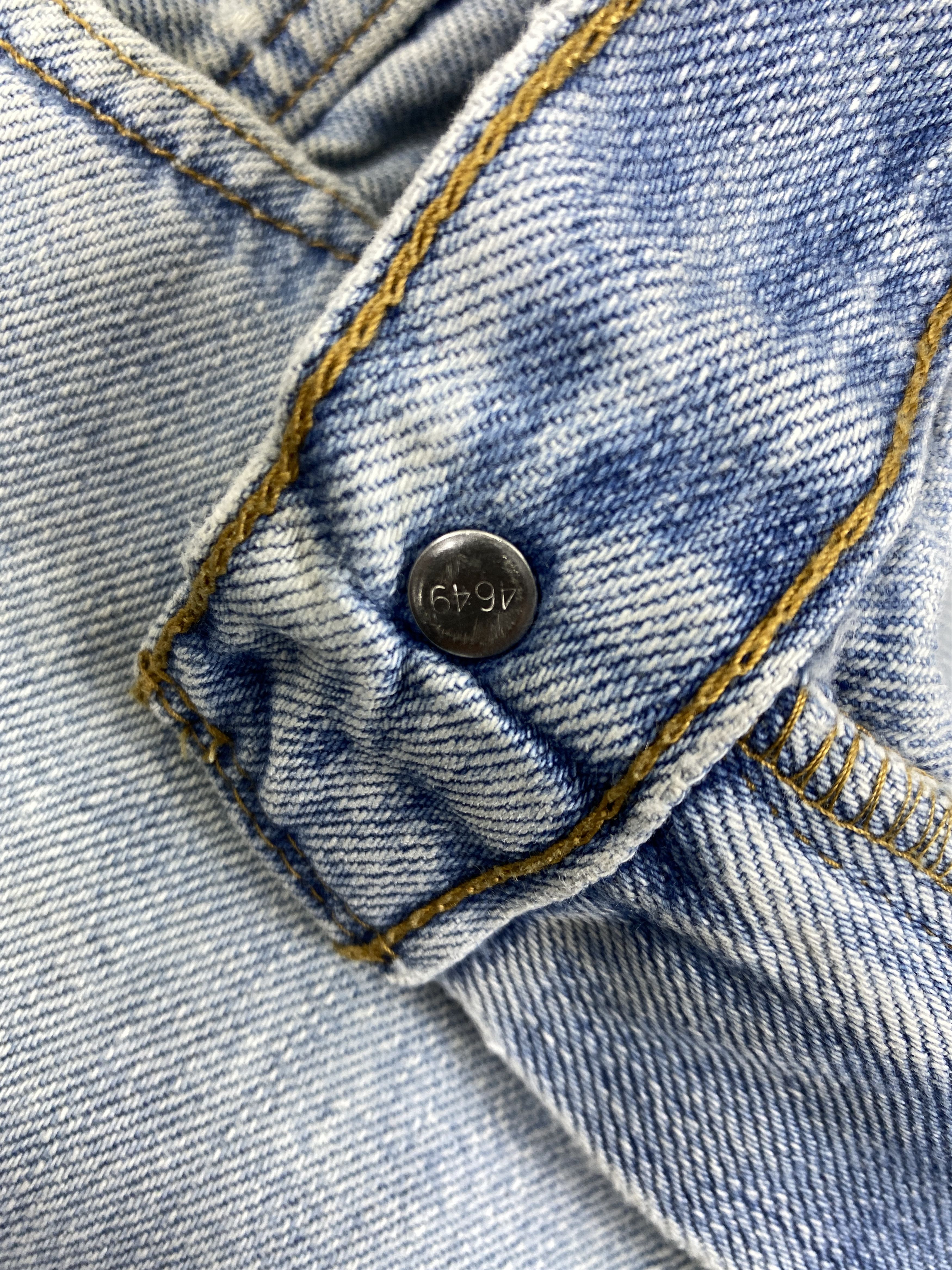 Levi's Light Wash Vintage Levi's 550 Denim 37 x 28.5 -JN709 Size US 37 - 6 Thumbnail