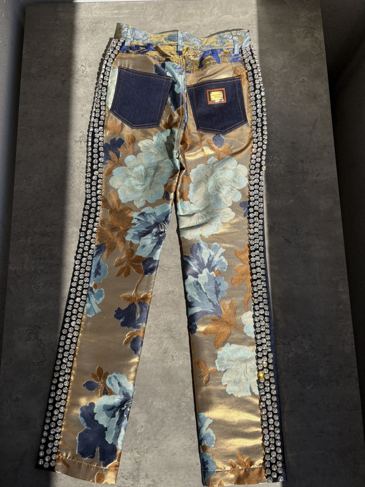 Dolce & Gabbana Dolce & Gabbana denim trousers with crystals high waisted Size 26" / US 2 / IT 38 - 3 Thumbnail