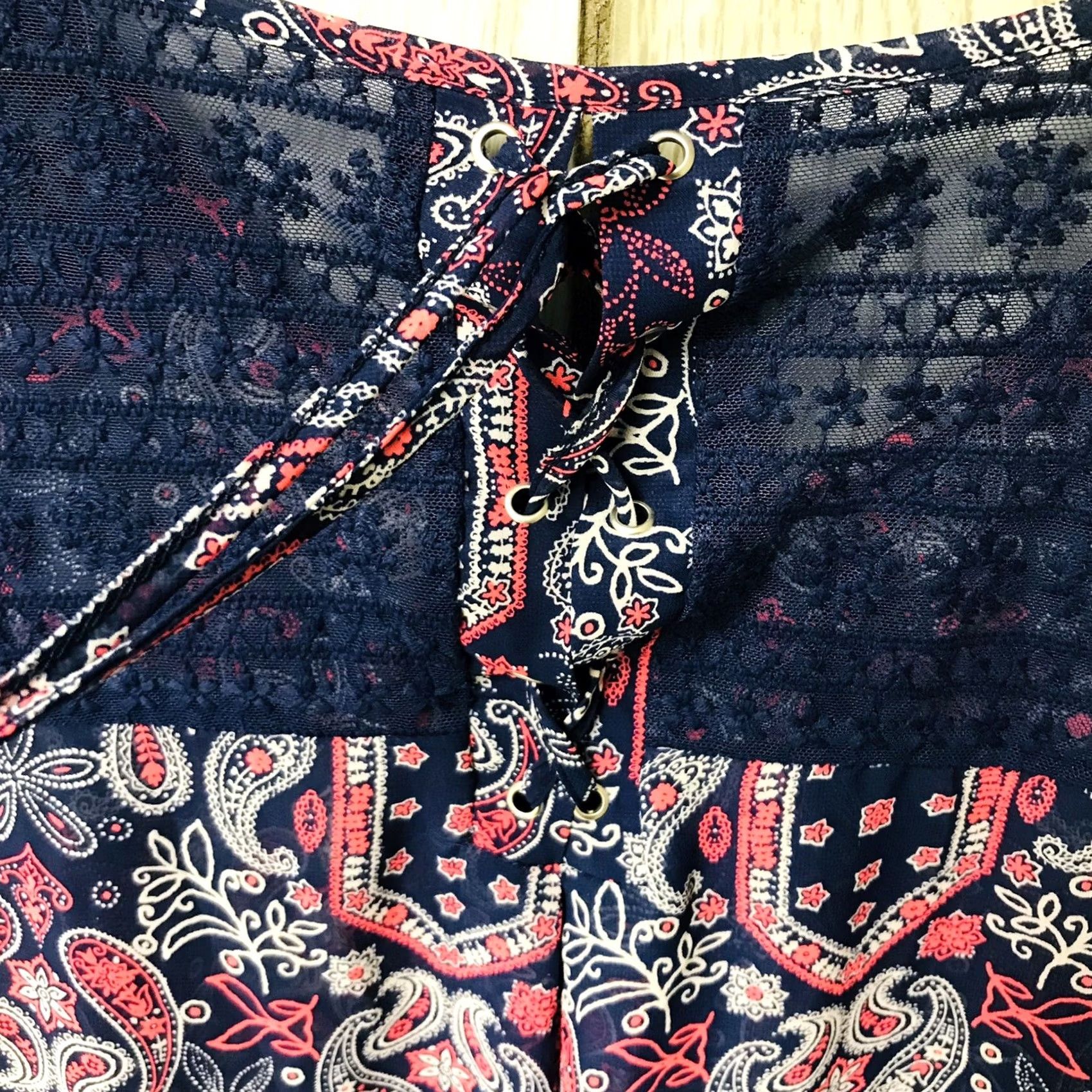 Vintage VINTAGE Miss Daisy Women Paisley Loose Pullover Long Sleeve Blouse M Blue Womens Blouse Size M / US 6-8 / IT 42-44 - 3 Thumbnail