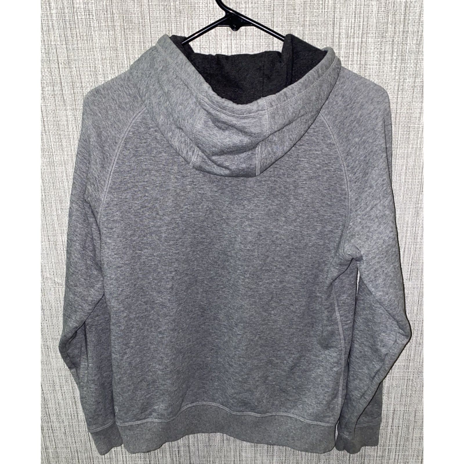 Puma PUMA Womens Hoodie Pullover Drawstring Hooded Gray S Regular Activewear Women Size S Size S / US 4 / IT 40 - 5 Thumbnail