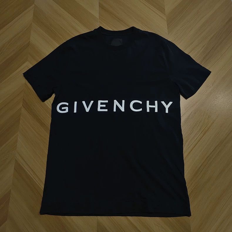 Givenchy Givenchy Embroidered Letter Round Neck Short Sleeve, Size Size US L / EU 52-54 / 3 - 1 Thumbnail