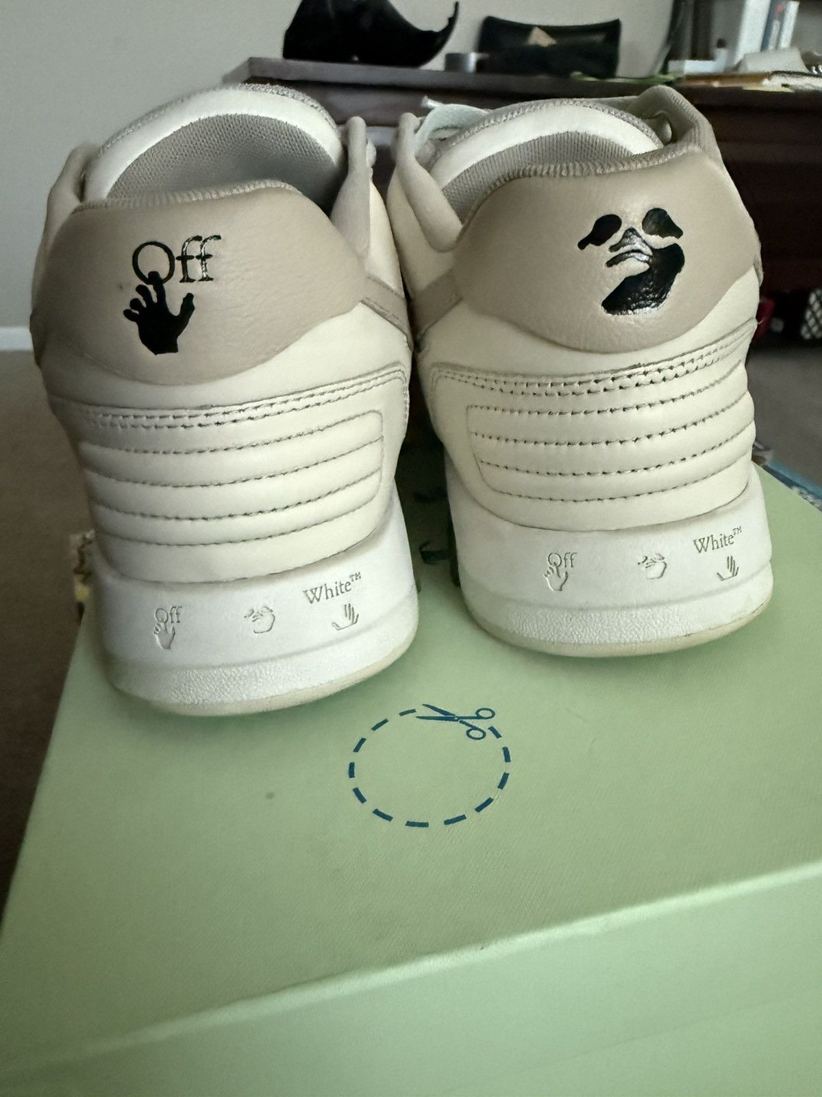 Off-White OFF-WHITE OUT OF OFFICE CREAM SNEAKERS w/ BOX Size US 10 / EU 43 - 7 Thumbnail