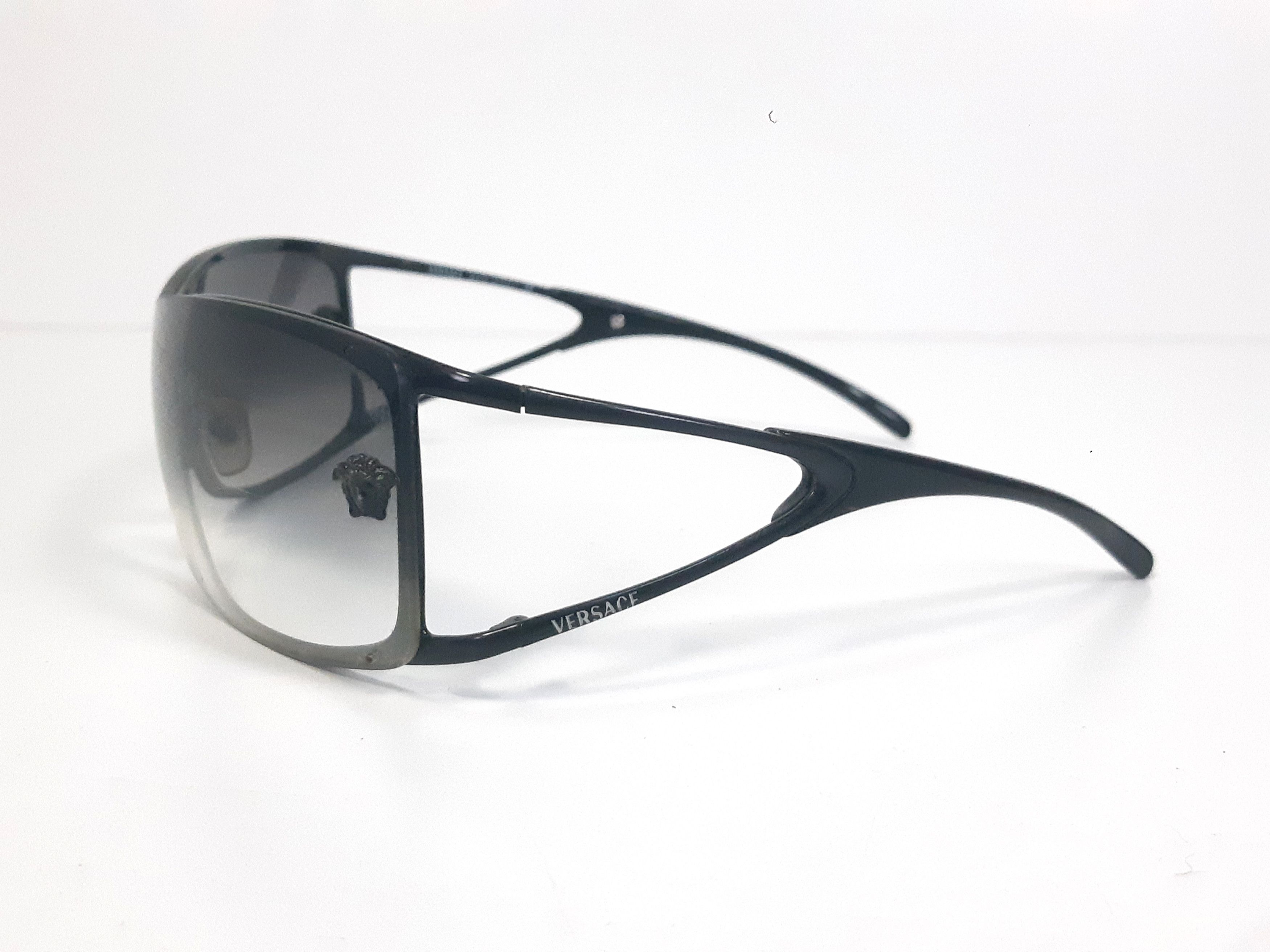 Versace Vintage VERSACE mod.2048 1009/8G Italy Sunglasses ONLY FRAME Size ONE SIZE - 7 Thumbnail