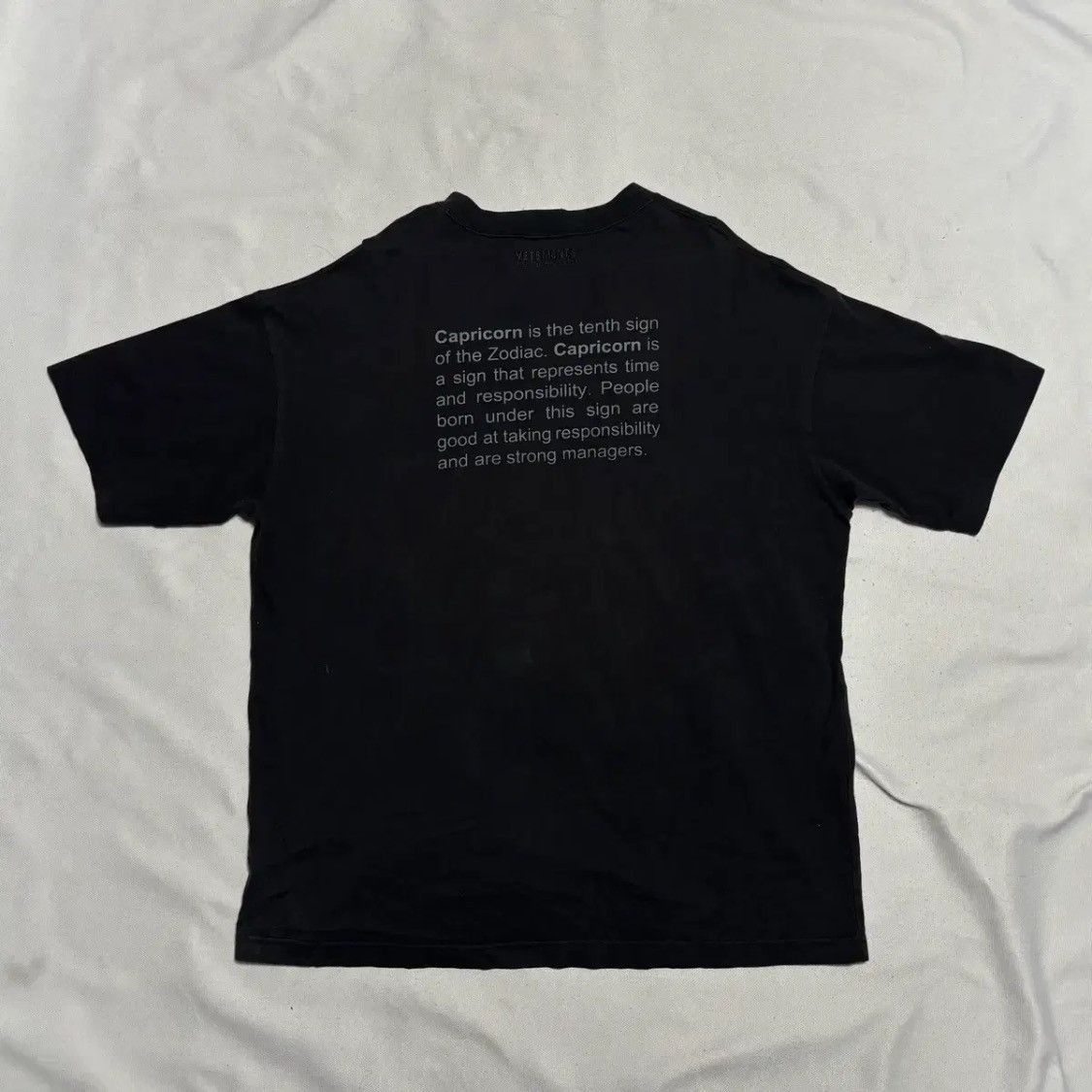 Vetements Vetements Capricorn T-Shirt Size US S / EU 44-46 / 1 - 2 Thumbnail