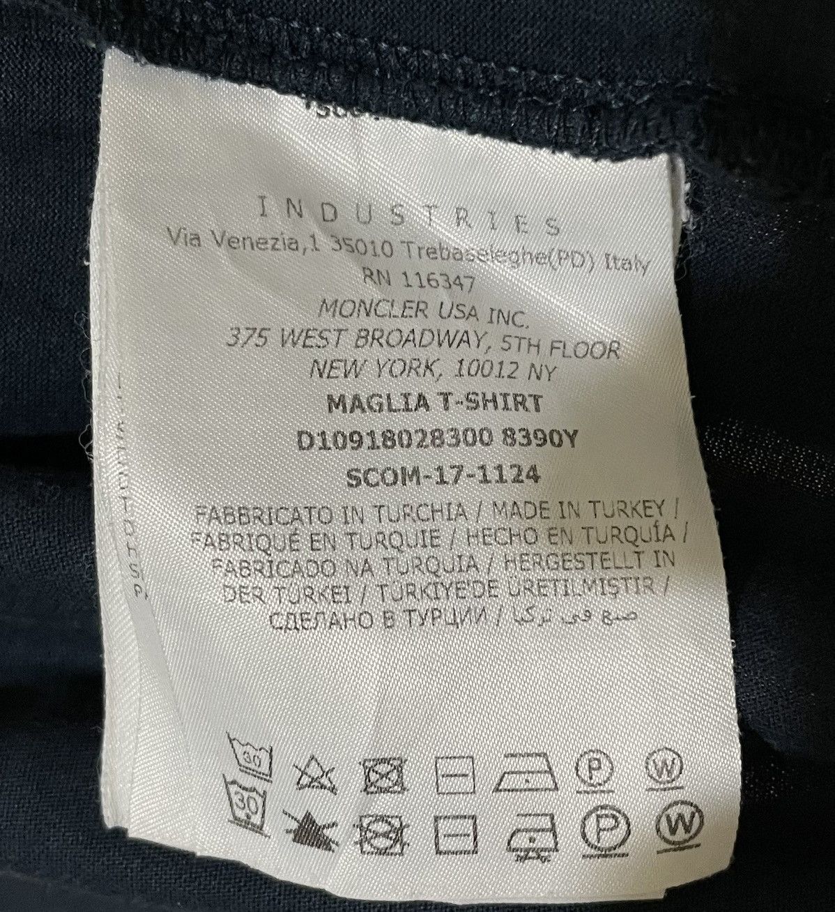 Moncler Moncler T-shirt Size US M / EU 48-50 / 2 - 6 Thumbnail