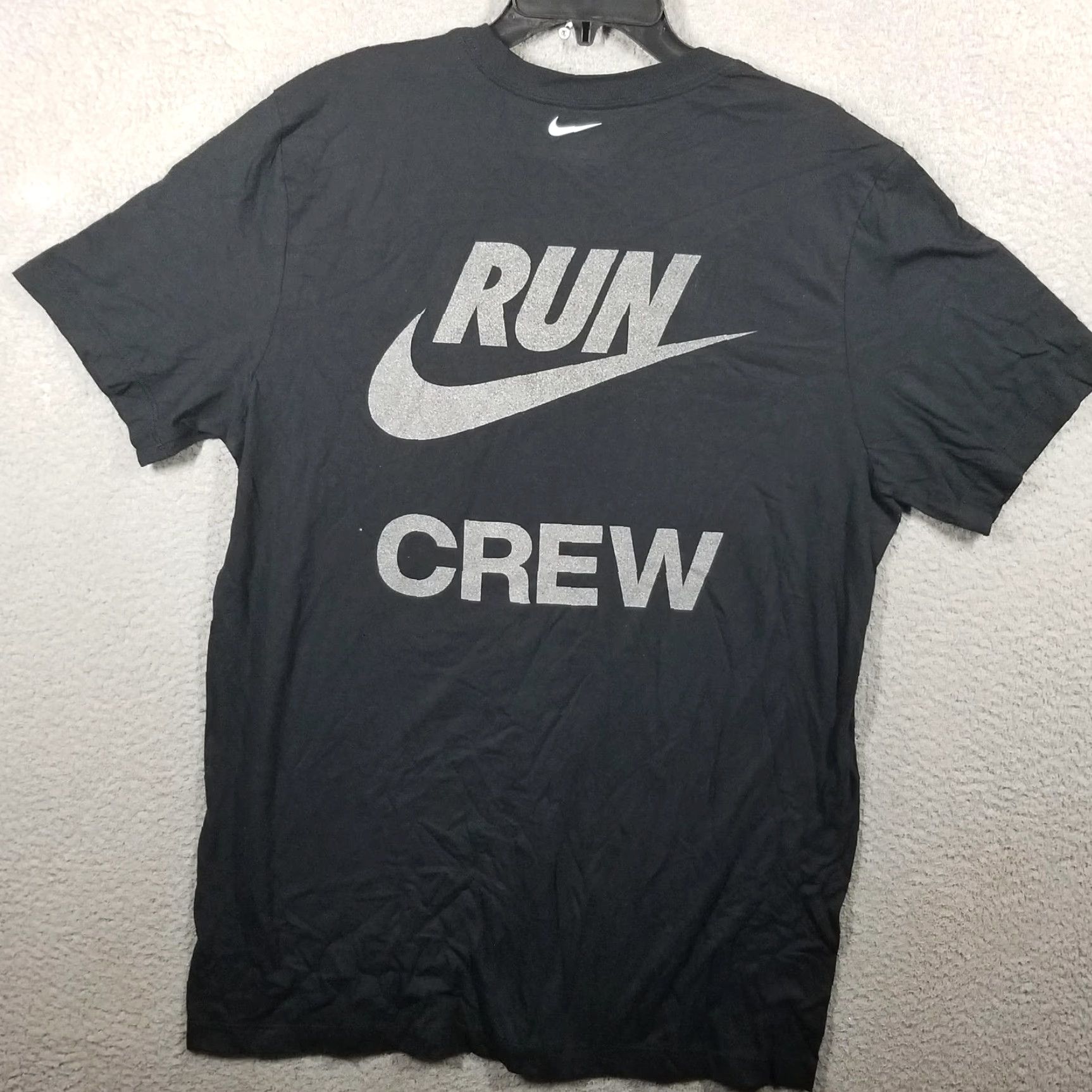Nike Nike Run Crew Graphic T-Shirt Mens Large Black Short Sleeve Casual Athletic Size US L / EU 52-54 / 3 - 2 Thumbnail