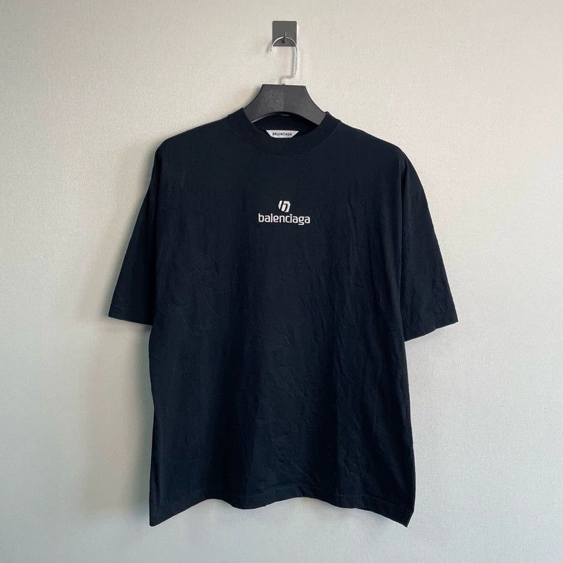 Balenciaga Balenciaga Soccer Embroidered Alphabet Short Sleeve Size US S / EU 44-46 / 1 - 1 Thumbnail