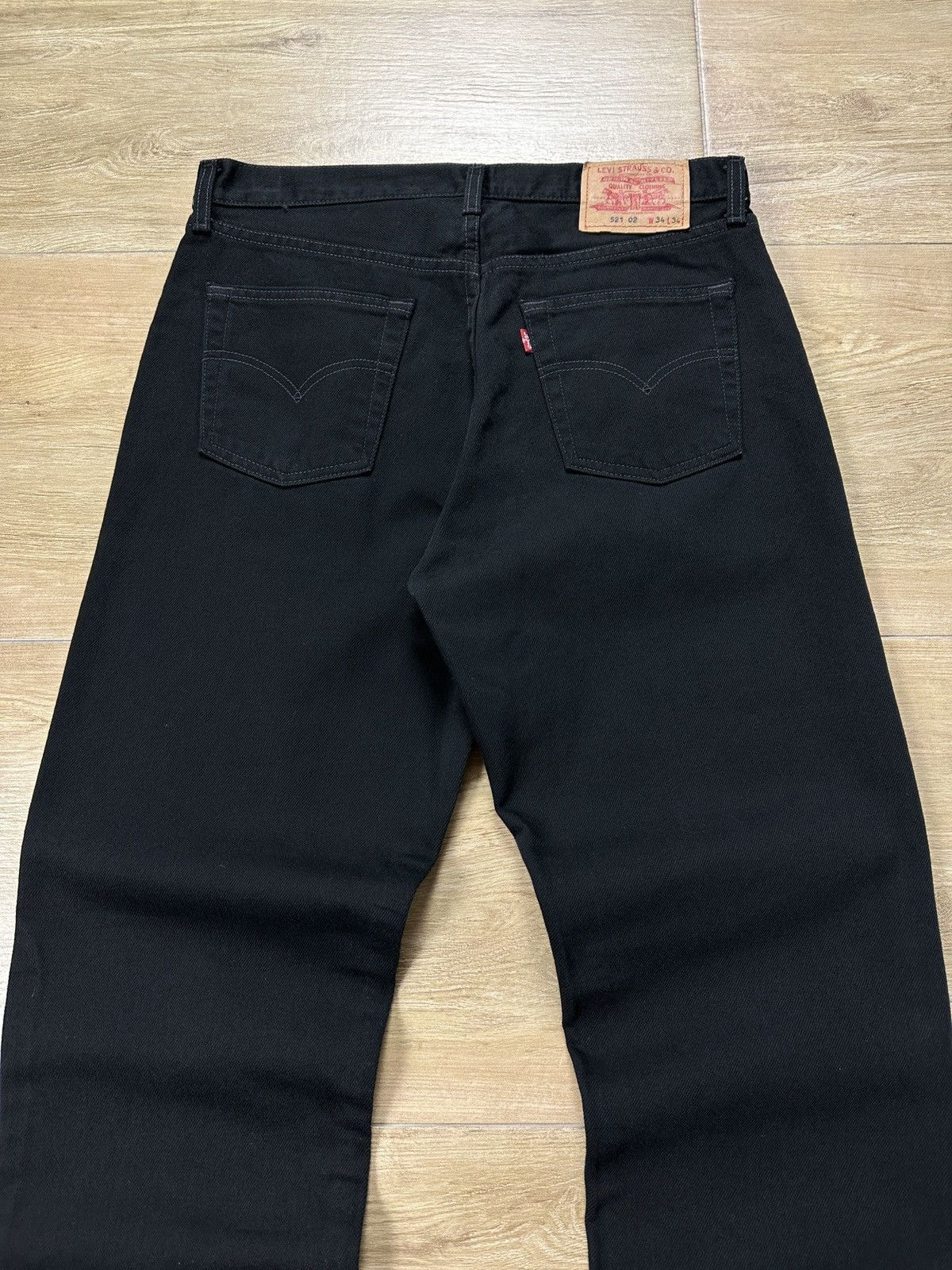 Levi's × Vintage Vintage 90’s Levi's 521 Black Denim Jeans Size US 34 / EU 50 - 2 Thumbnail