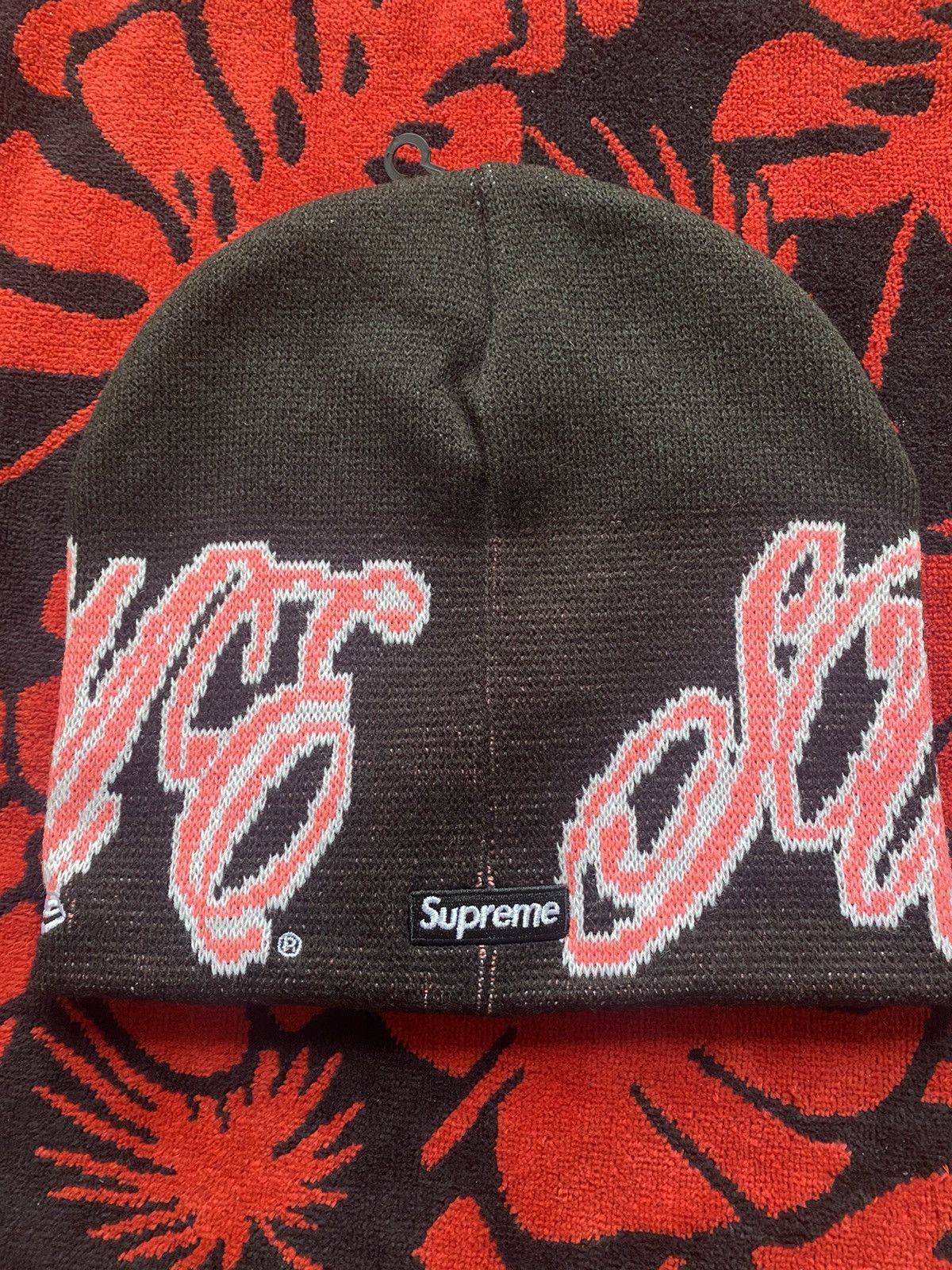 Supreme Supreme New Era Cursive Beanie Black Size ONE SIZE - 1 Thumbnail