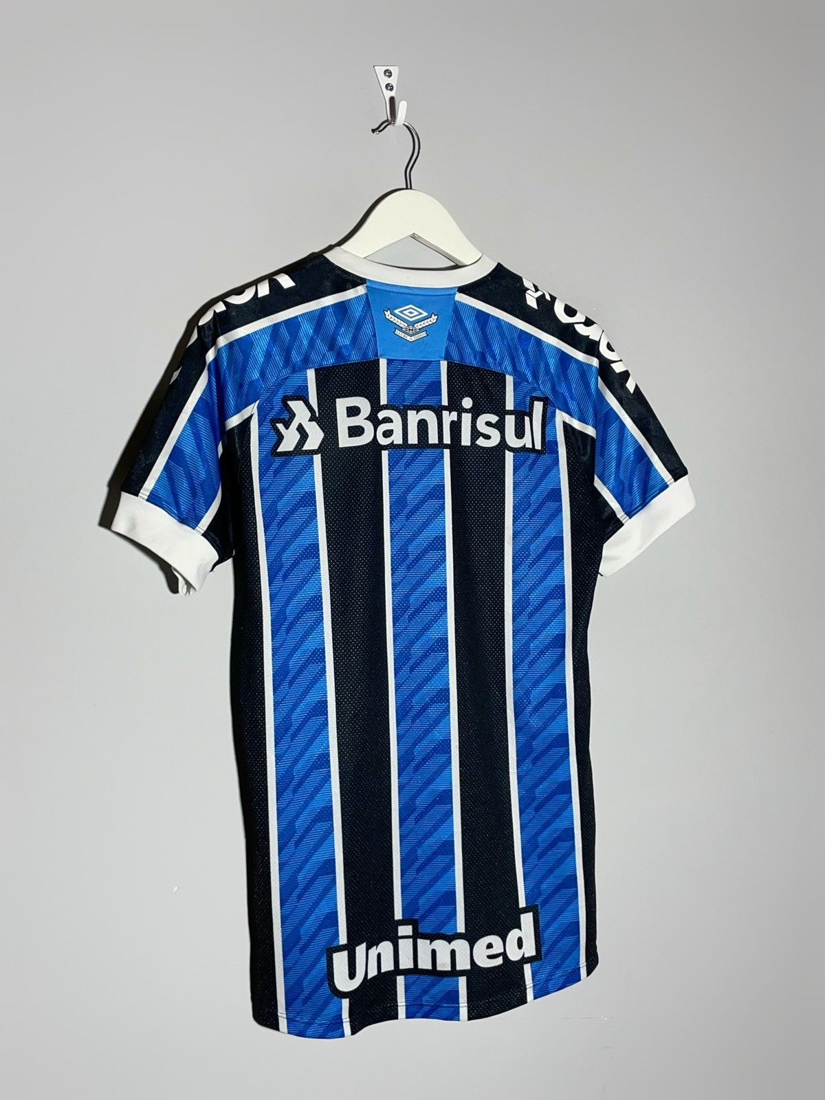 Umbro Gremio Umbro 2020 Home Y2k Streetwear Football Shirt Size US S / EU 44-46 / 1 - 9 Thumbnail