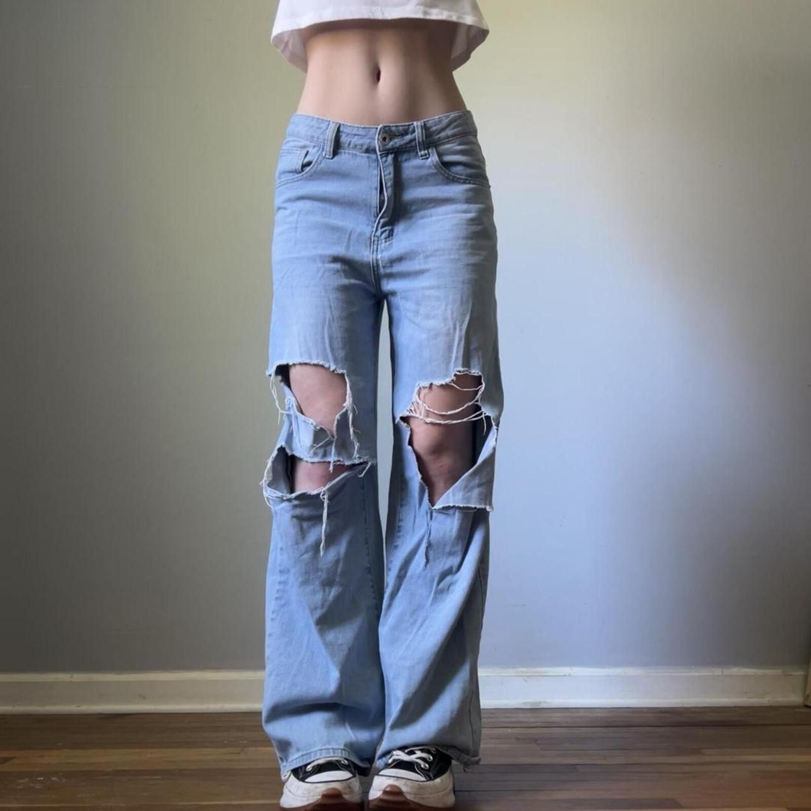 Shein Light wash ripped wide leg jeans Size 27" / US 4 / IT 40 - 3 Thumbnail
