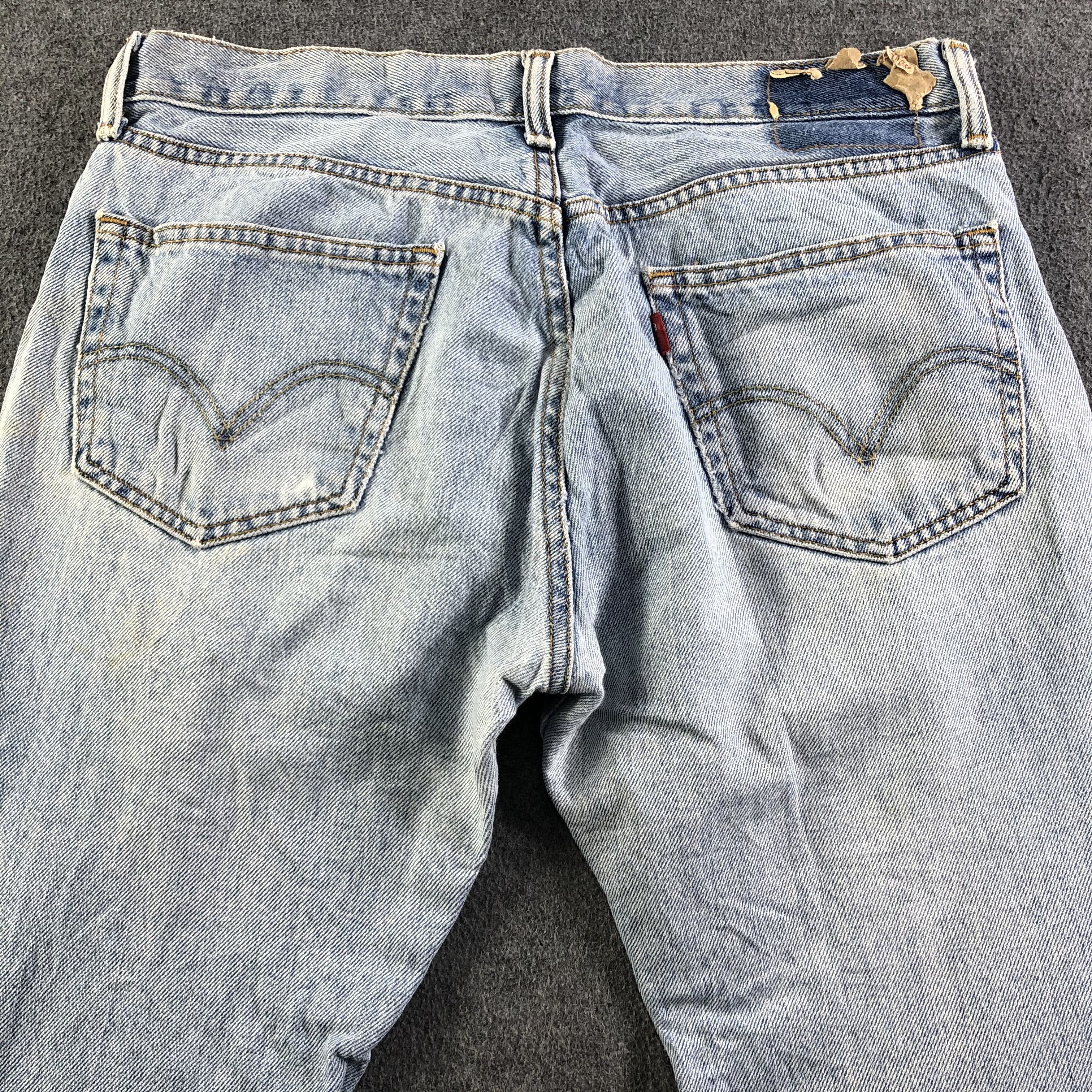Levi's Vintage Light Wash Levis 505 Jeans-J3320 Size US 35 - 4 Thumbnail
