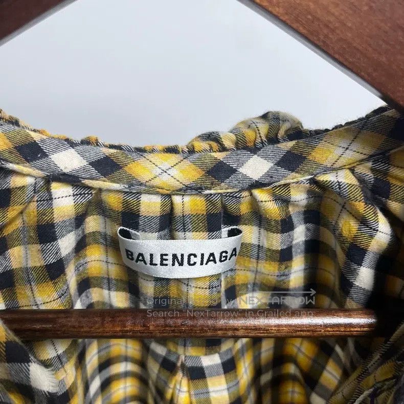 Balenciaga Balenciaga size 36 Newspaper Shirt Size S / US 4 / IT 40 - 3 Thumbnail