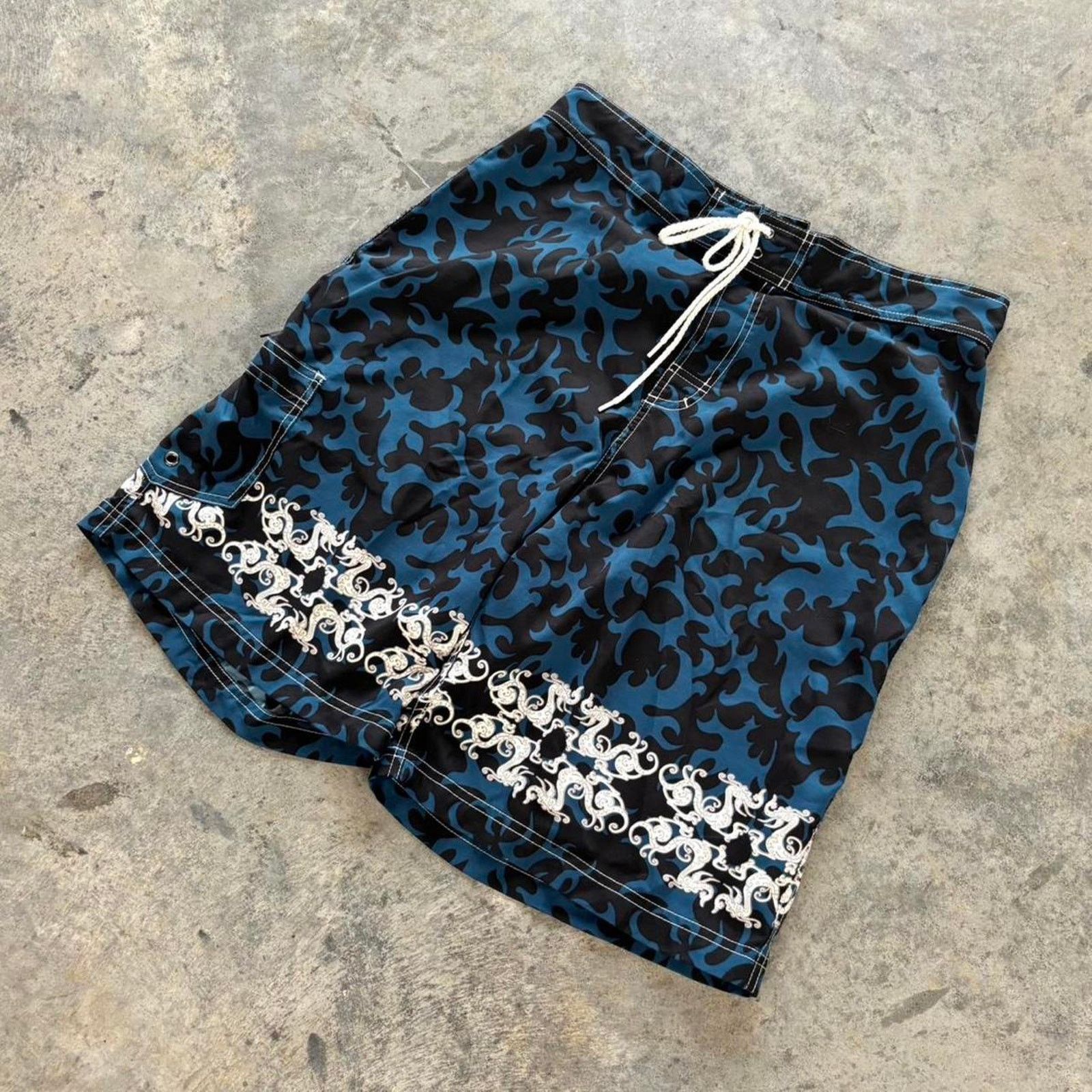 Affliction × Quicksilver × Vintage Vintage Y2K Skater Surfer Style Tribal Print Swim Shorts Size US 32 / EU 48 - 1 Thumbnail