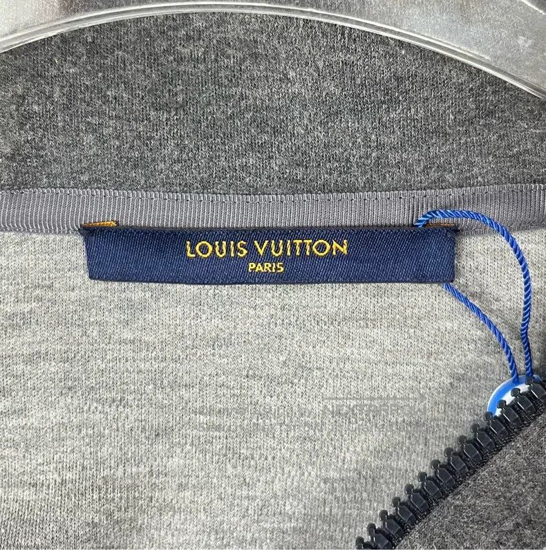 Louis Vuitton Louis Vuitton Gray Pin Instruction Sport Zip Hoodie jacket Size US S / EU 44-46 / 1 - 3 Thumbnail