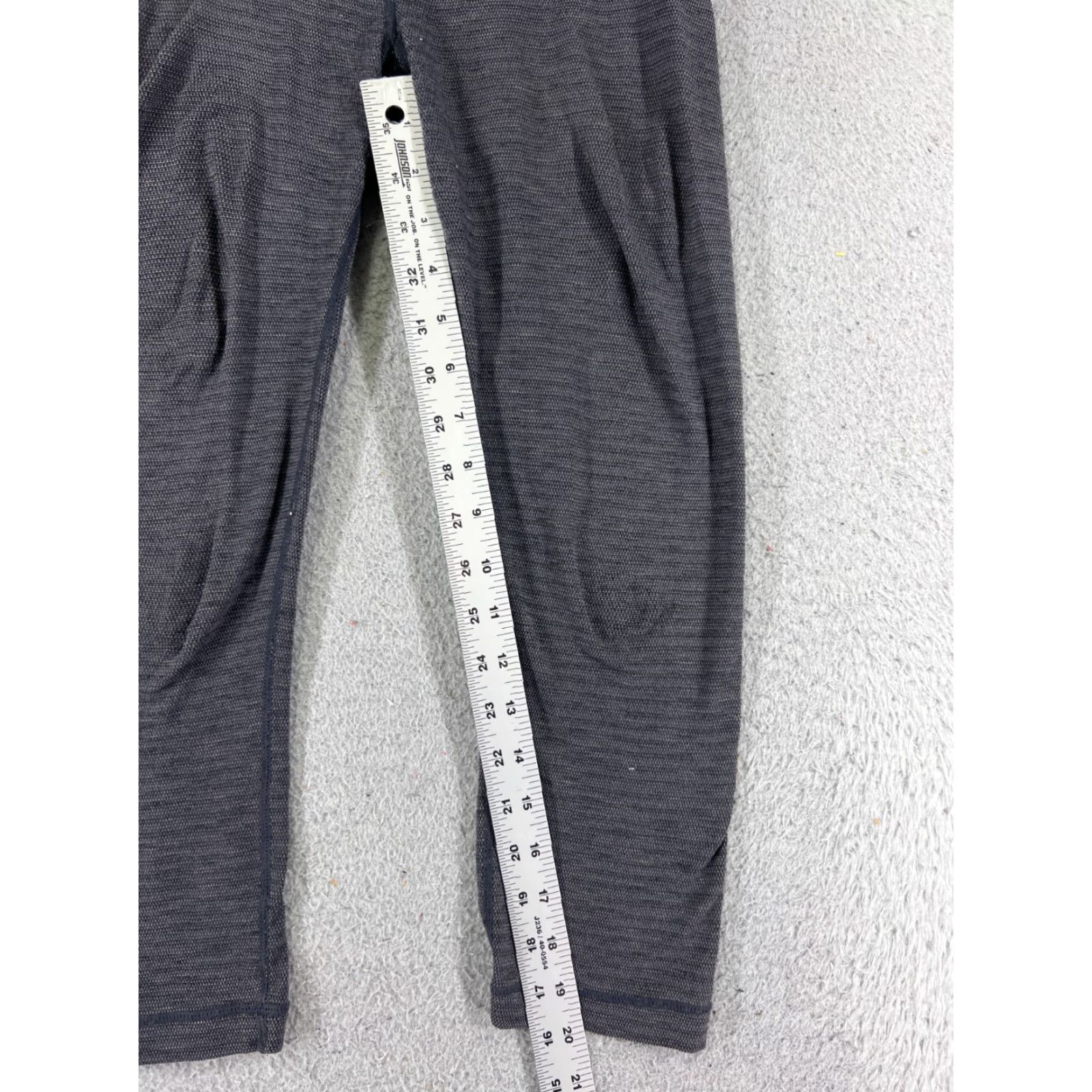 Lululemon Lululemon Pants Womens 4 Gray Wunder Under Crop 20" Gym Training Yoga Cropped Inseam 20 in Pockets Skinny Leg Size 27" / US 4 / IT 40 - 5 Thumbnail