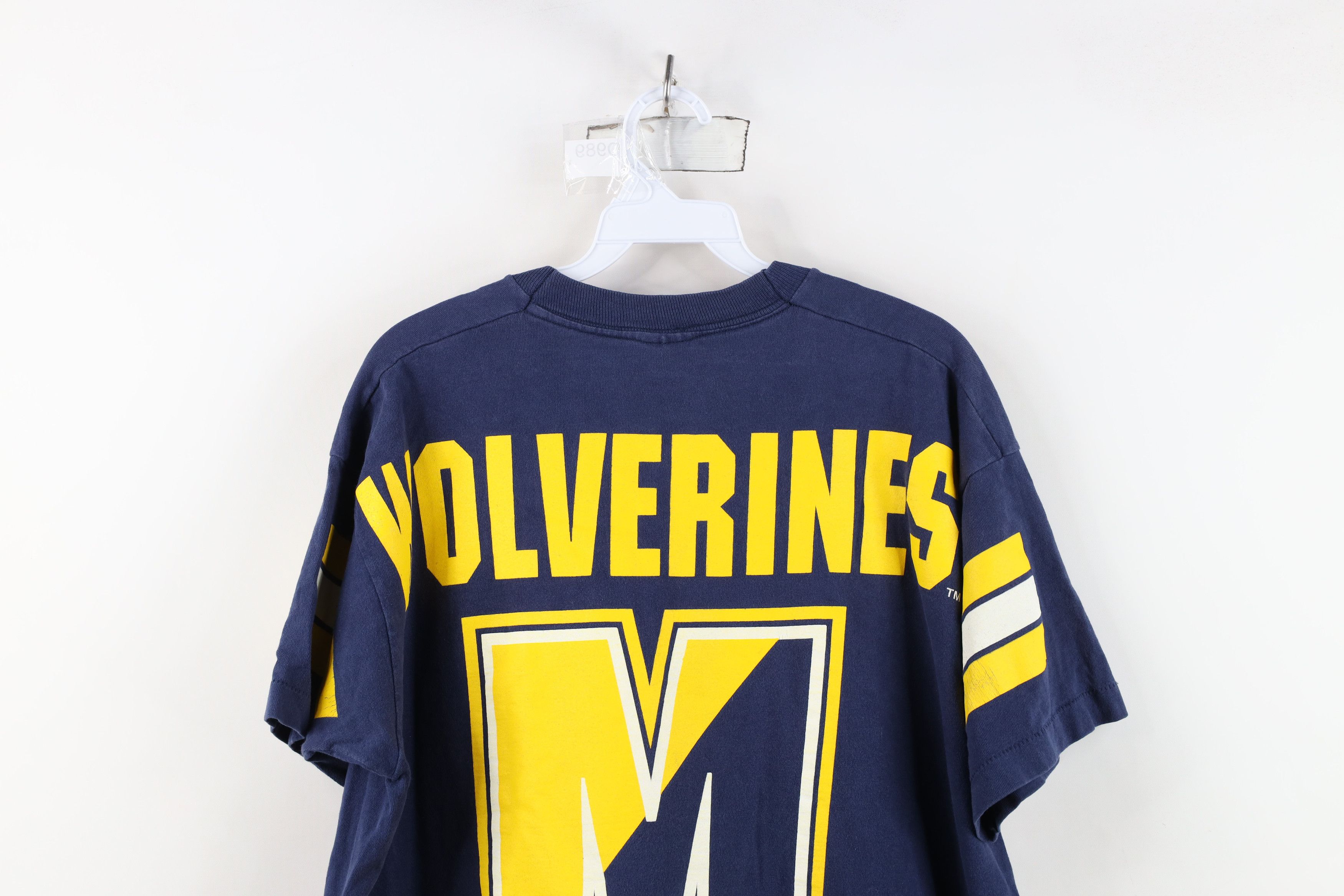 Vintage Vintage 90s University of Michigan All Over Print T-Shirt Size US L / EU 52-54 / 3 - 15 Thumbnail