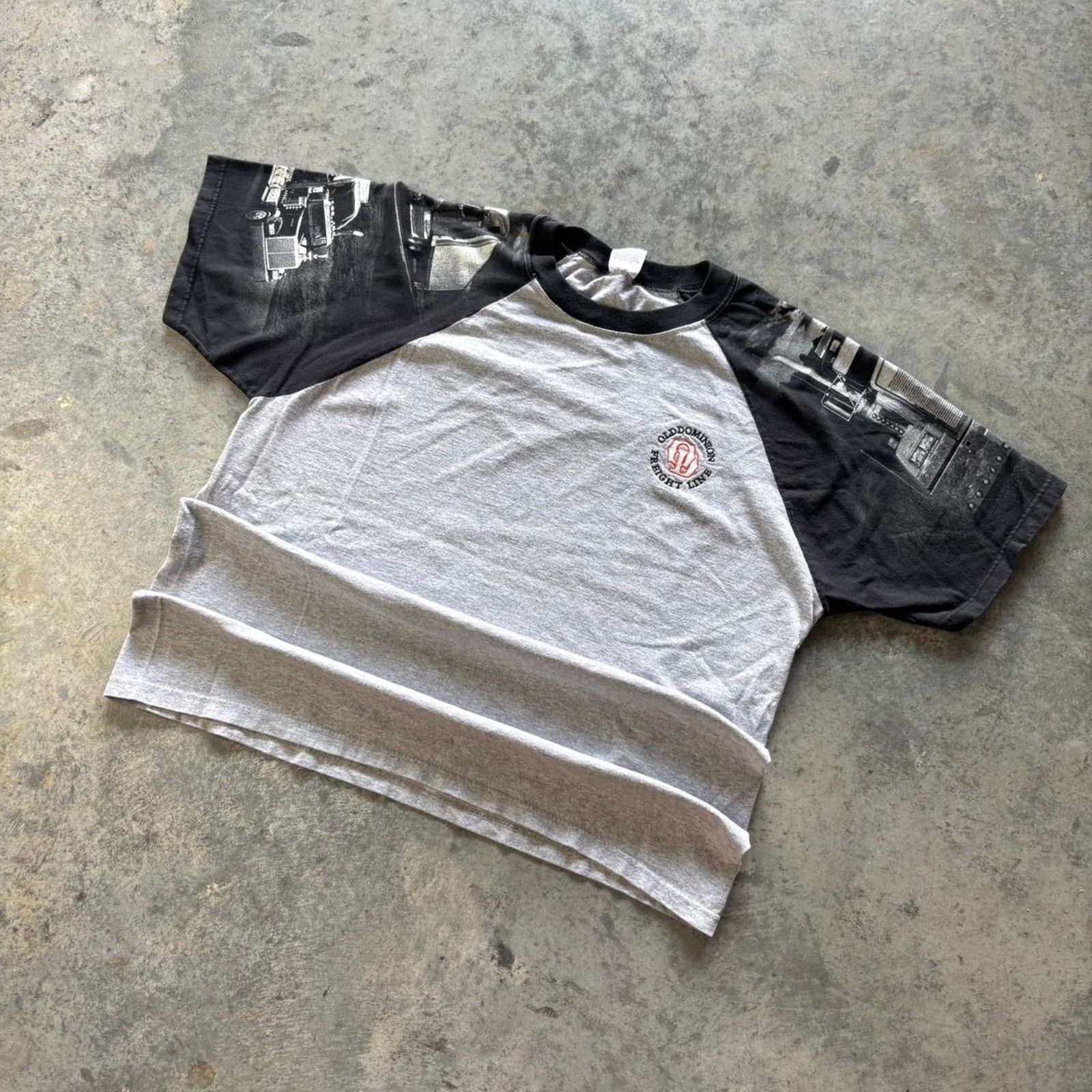 Harley Davidson × Vintage Vintage 90s Sleeve Print Old Dominion Trucker T-shirt Size US L / EU 52-54 / 3 - 2 Thumbnail