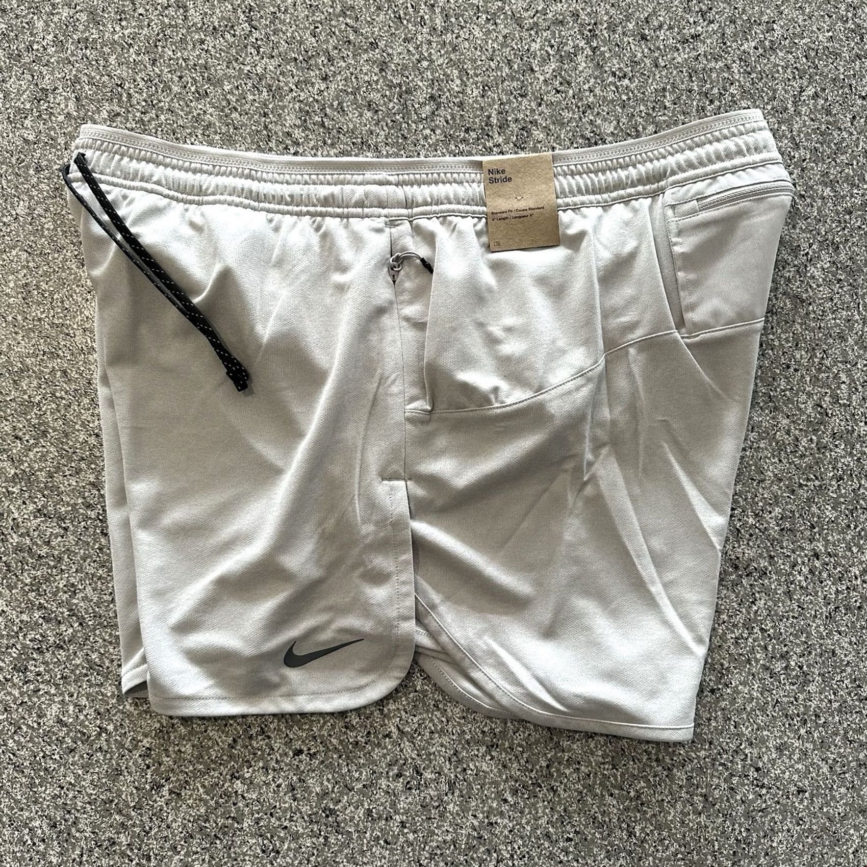 Nike Nike Stride Running Shorts Mens XL Dri-FIT 4" Grey Size US 36 / EU 52 - 2 Thumbnail