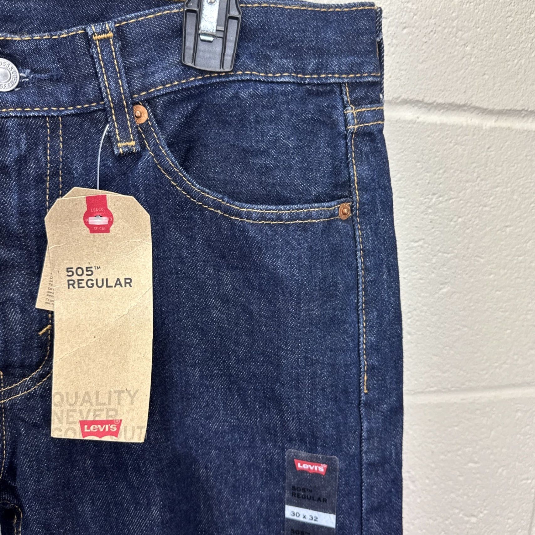 Levi's Levi's 505 Jeans Slim Straight Leg Size 30x32 Dark Wash Blue Mens 90s Size US 30 / EU 46 - 3 Thumbnail