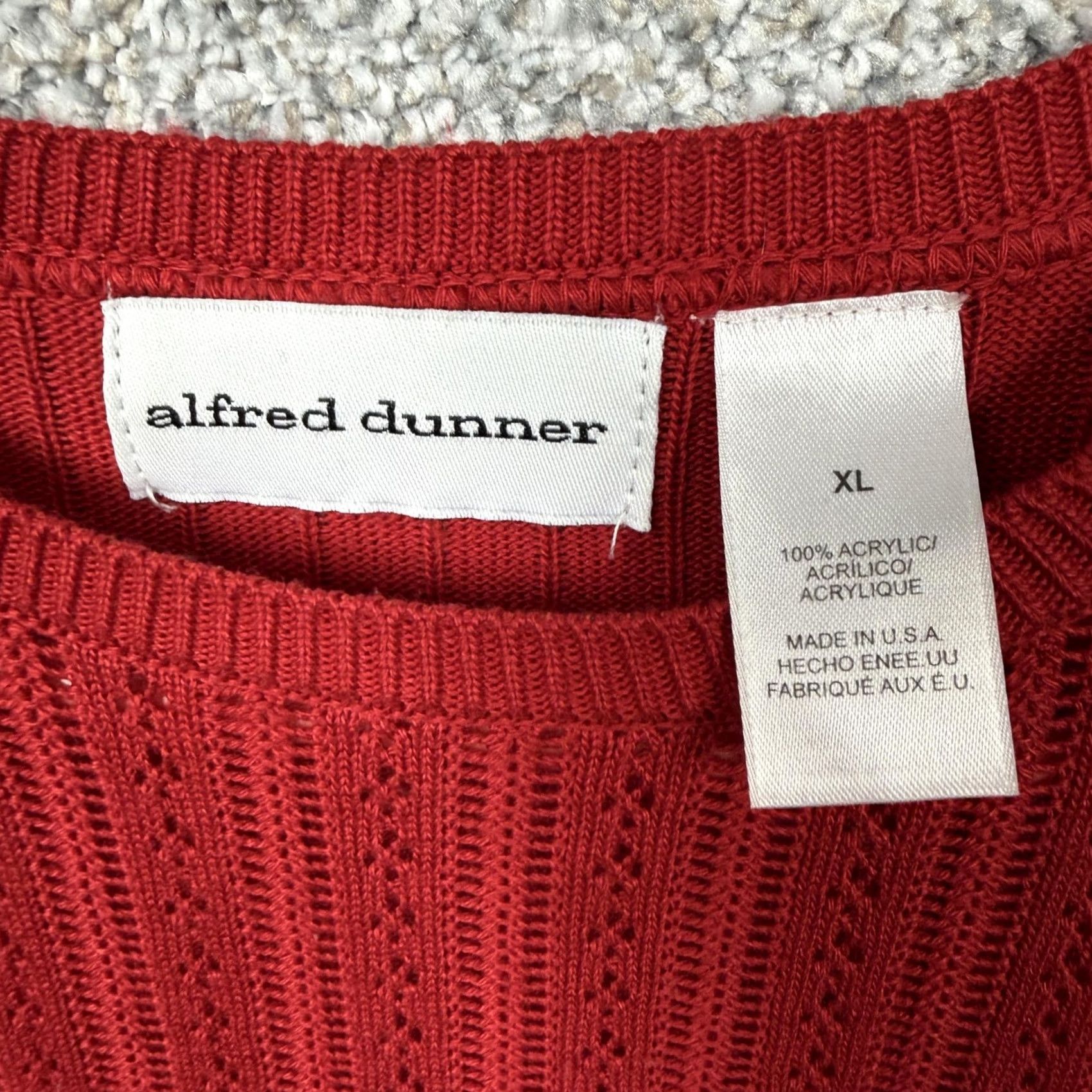Vintage VINTAGE Alfred Dunner Sweater XL Red Short Sleeve Crew Neck Knit Open-Knit Yoke USA 80s 90s Retro Grandmacore Women Pullover Size XL / US 12-14 / IT 48-50 - 4 Thumbnail