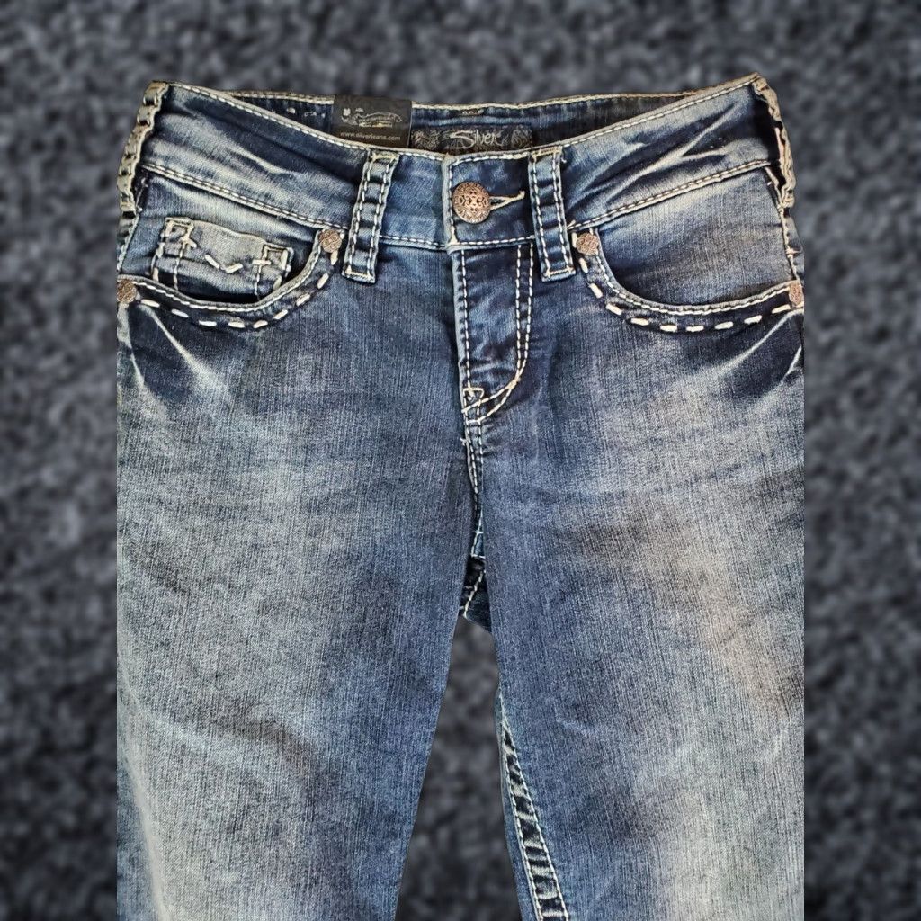 Vintage NWT Silver Signature Capri Jeans -Suki Flap Capri- Distressed Women's Size 25 Jeans Capri Blue 25 Size 42" / US 20 - 1 Thumbnail