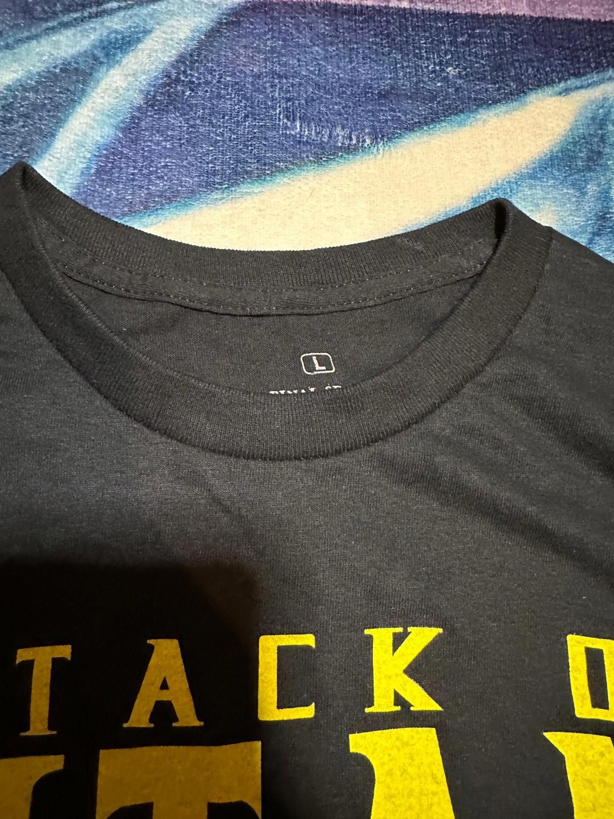 Unknown London Attack on Titan Graphic T-Shirt Size ONE SIZE - 3 Thumbnail