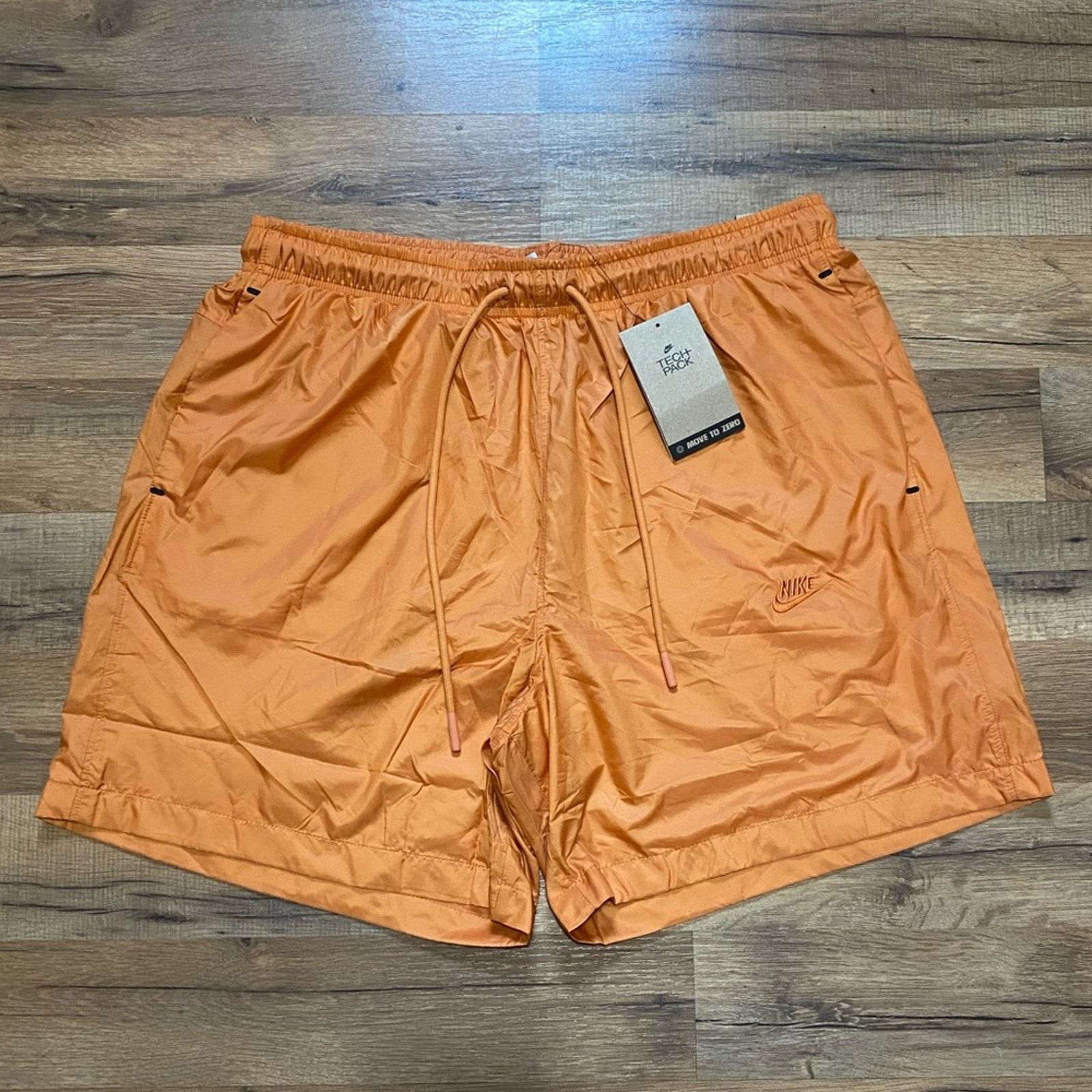 Nike Nike Tech Pack Shorts Size US 33 - 2 Thumbnail