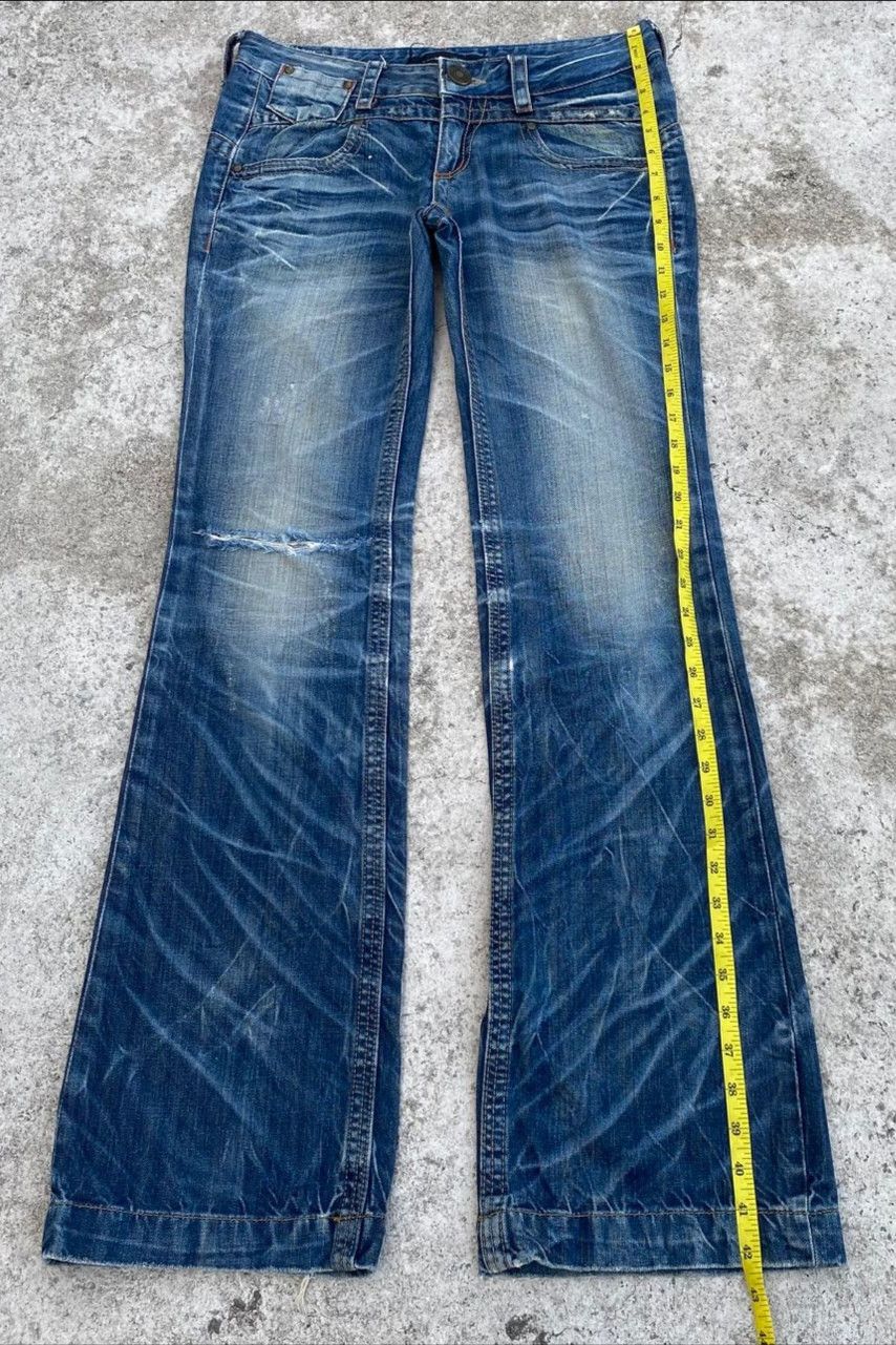 Japanese Brand Vintage Lolita Jeans Flare Distressed Denim Size 32" / US 10 / IT 46 - 3 Thumbnail
