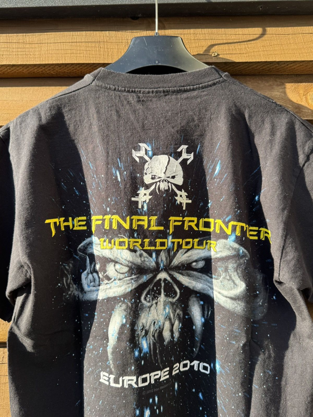 Band Tees Vintage 2010 Iron Made The Final Frontier World Tour Tee Size US L / EU 52-54 / 3 - 8 Thumbnail