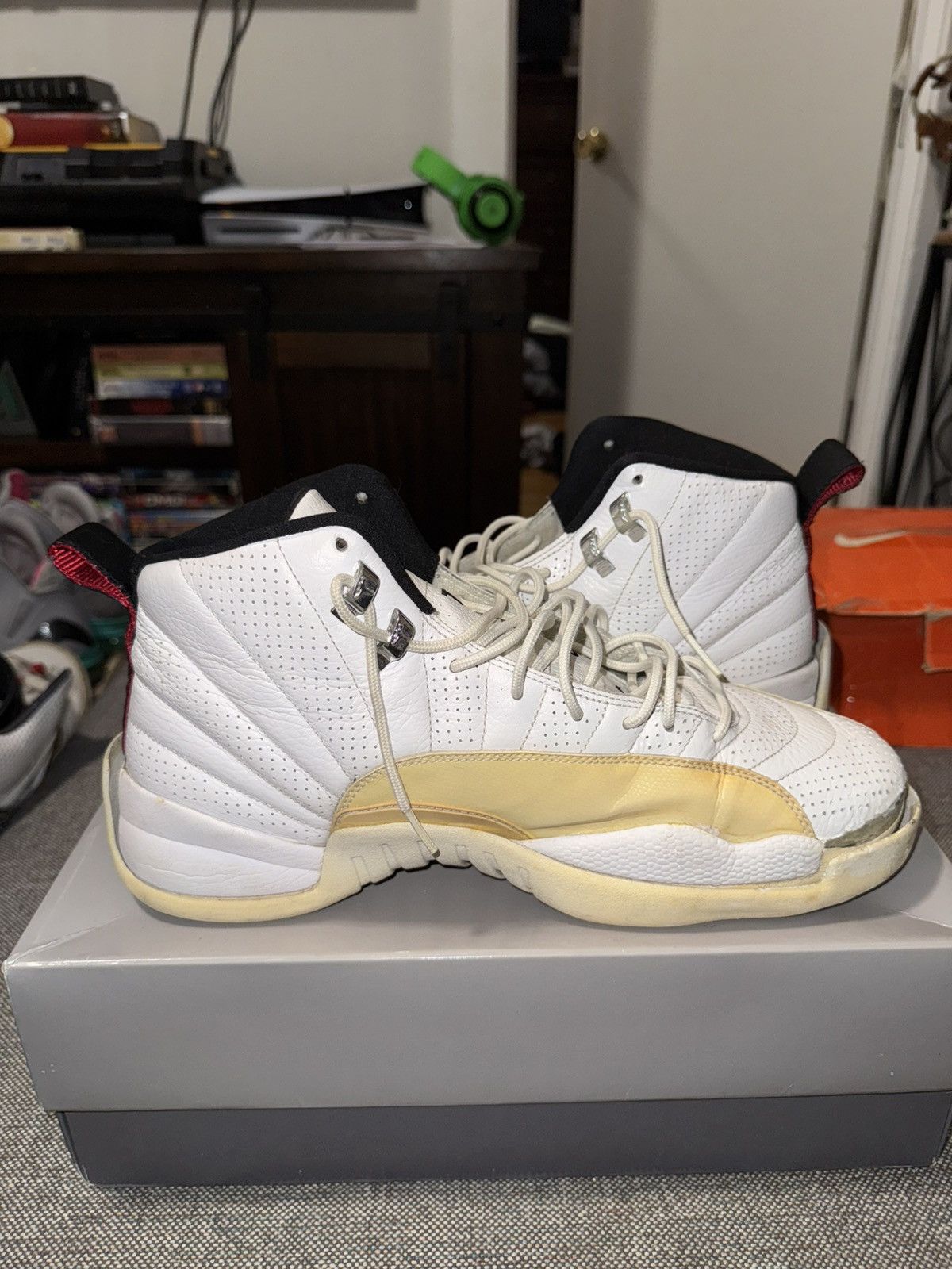 Jordan Brand Air Jordan 12 Retro Rising Sun Size US 12 / EU 45 - 6 Thumbnail