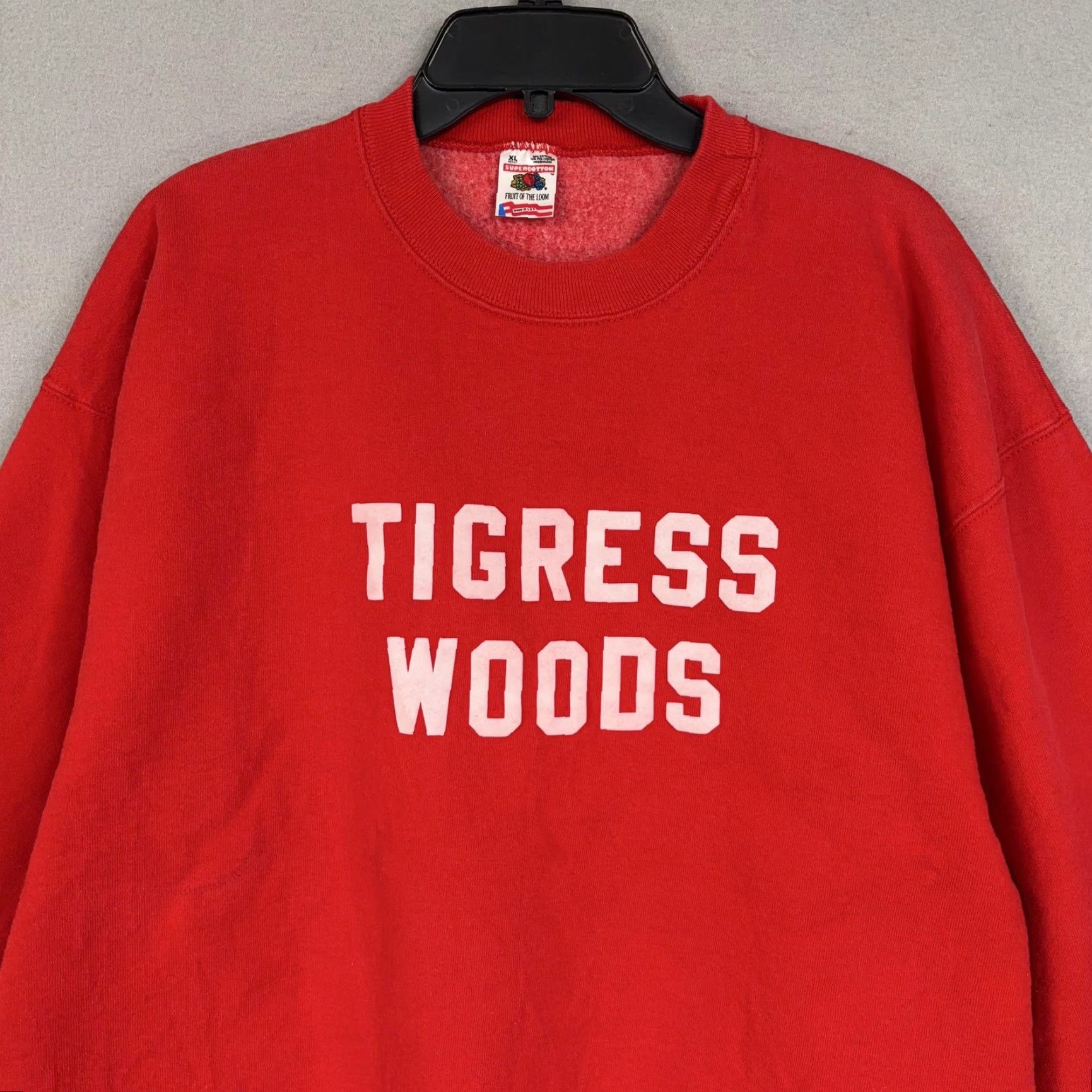 Fruit Of The Loom VINTAGE Fruit of the Loom Sweatshirt Mens XL Red Tigress Woods Graphic 90s Funny Sports Parody USA Size US XL / EU 56 / 4 - 2 Thumbnail