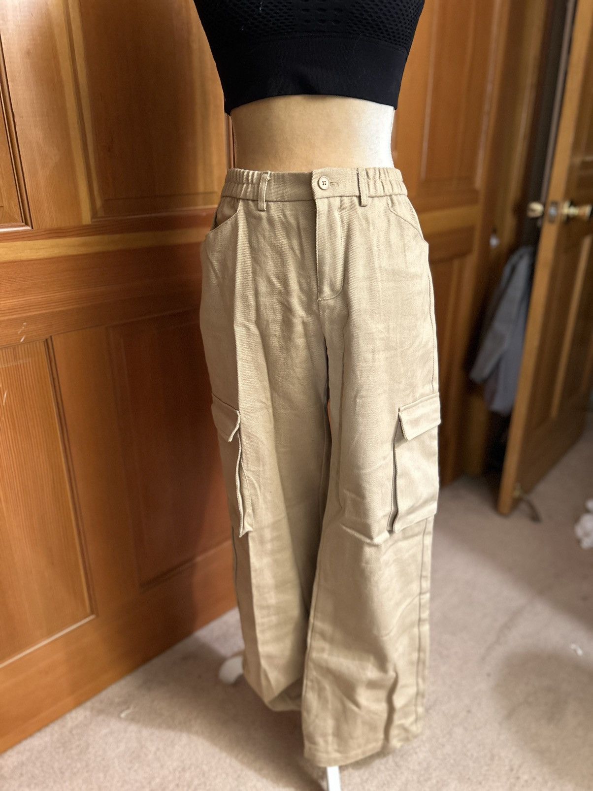 Designer × Other NWT, Lavishly Paris Relaxed Fit Oversized Tan Cargo Pants Size 30" / US 8 / IT 44 - 2 Thumbnail