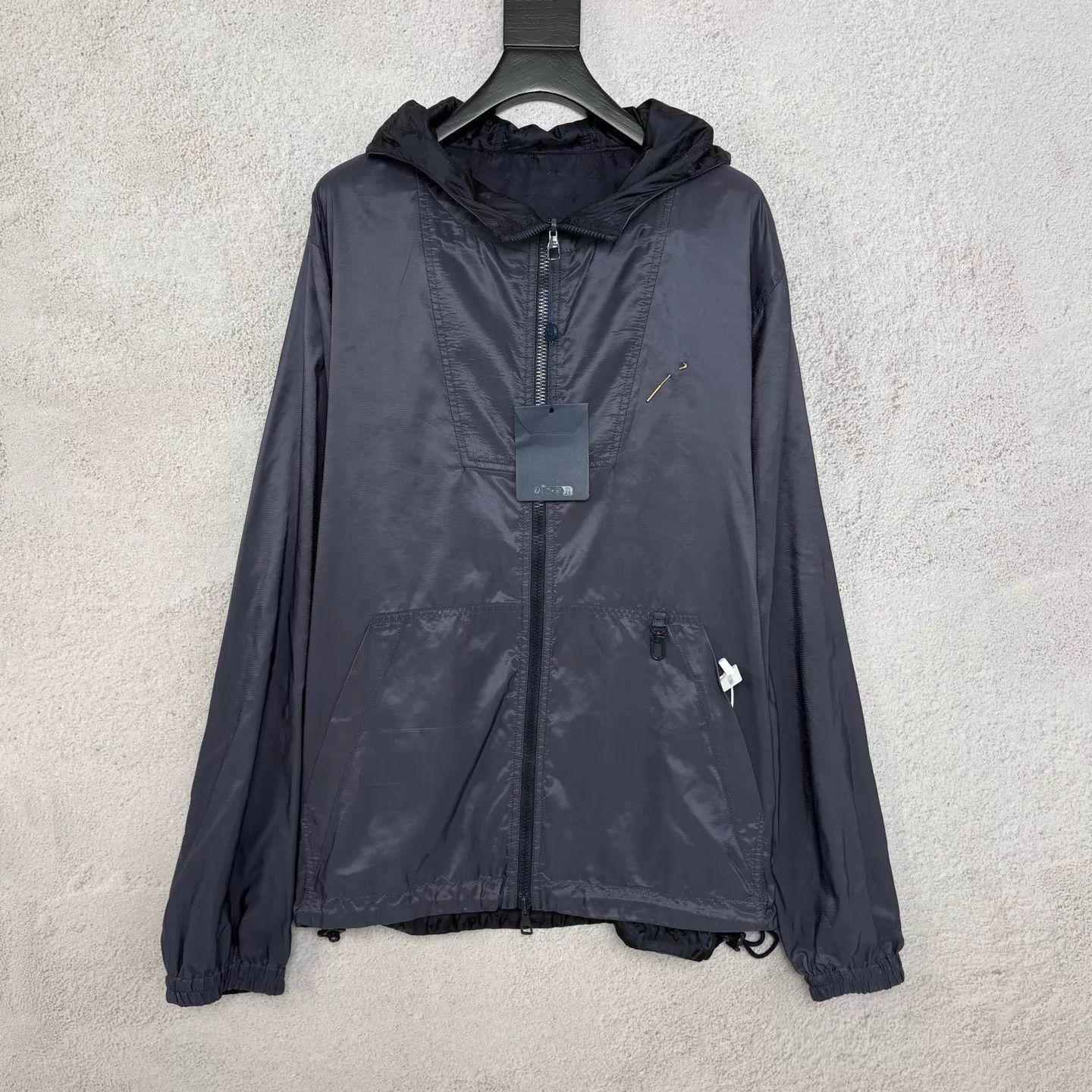 Louis Vuitton LV Pin 2-sided Allover Print Shell size 54 Jacket Size US L / EU 52-54 / 3 - 3 Thumbnail