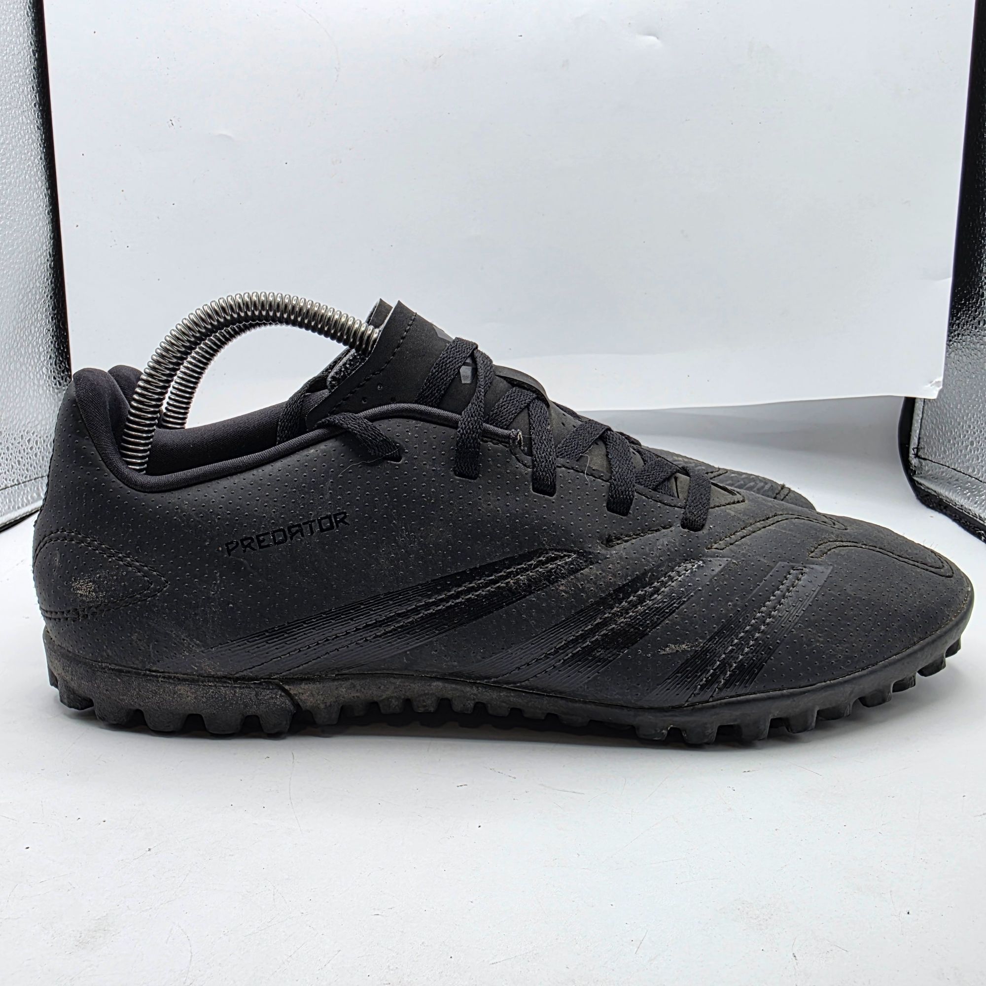 Adidas Adidas Predator Club TF Mens Size 10 Carbon Black Indoor Soc Size US 10 / EU 43 - 12 Thumbnail