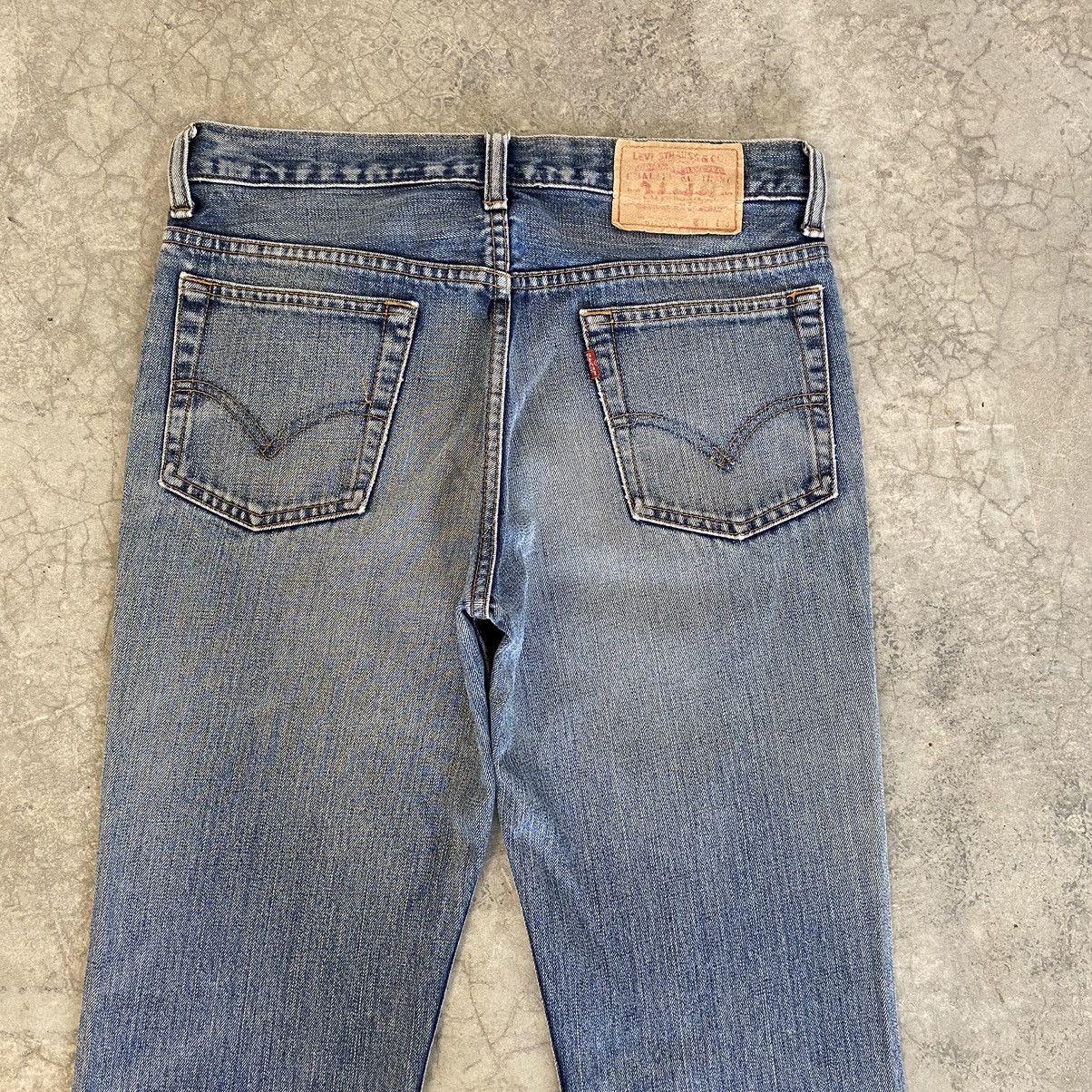 Levi's Vintage Levis 517 Faded Blue Bootcut Flared Jeans Size US 30 / EU 46 - 14 Thumbnail