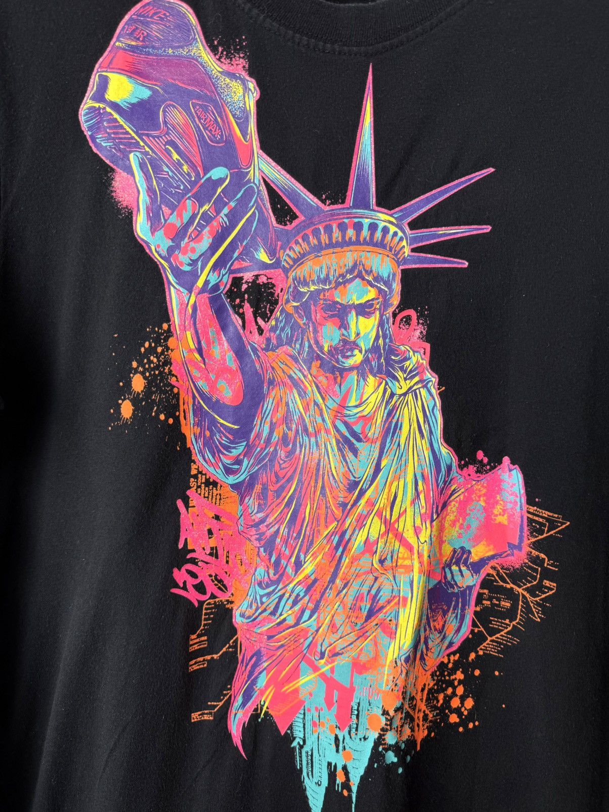 Nike 2000’s Vintage Nike Statue Of Liberty New York T Shirt Size US M / EU 48-50 / 2 - 2 Thumbnail