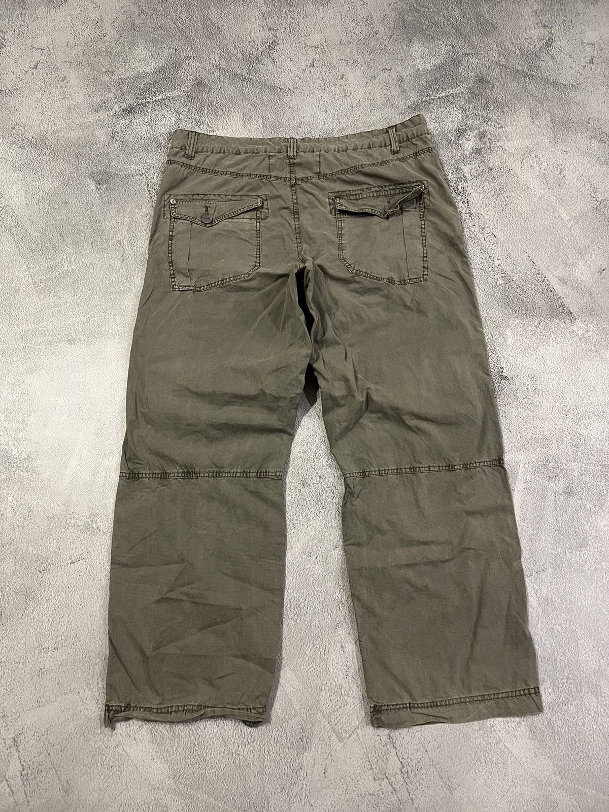 Vintage Vintage Y2k Cargo Multi Pocket Avant Garde Olive Pants 00’s Size US 40 / EU 56 - 9 Thumbnail