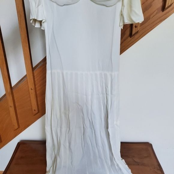 Designer Caren Desiree & Co. Ivory Embellished Event Short Slv Elegan Size M / US 6-8 / IT 42-44 - 2 Thumbnail