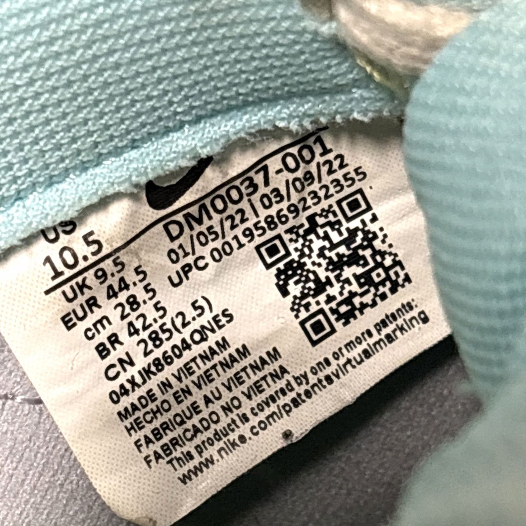 Nike Nike Air Max Pre-Day SE Sun Club Mens 10.5 Wolf Grey/Sail/Rift Blue EUC | Nike Air Max Pre-Day | Sneaker | Men Size US 10 / EU 43 - 5 Thumbnail